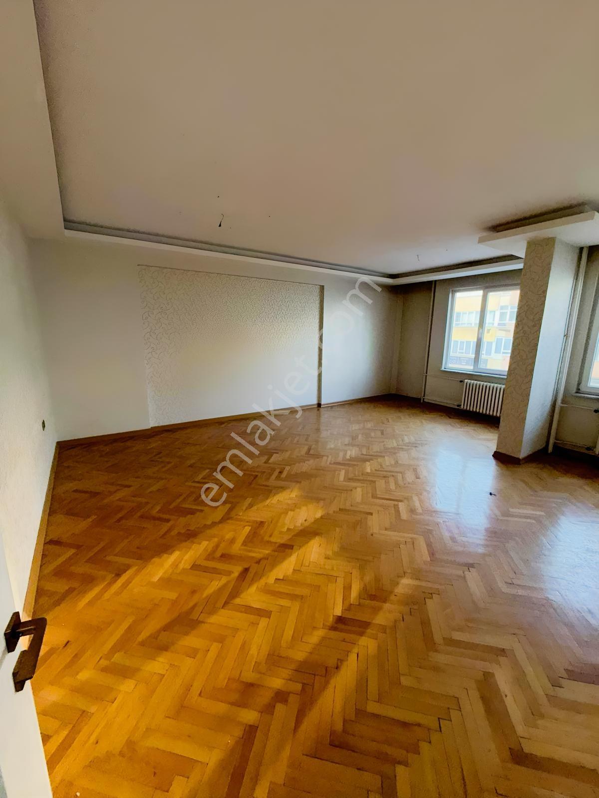 Fetanet Emlaktan İstasyon Caddesinde Yapılı 4+1 Odalı — fotoğraf 22