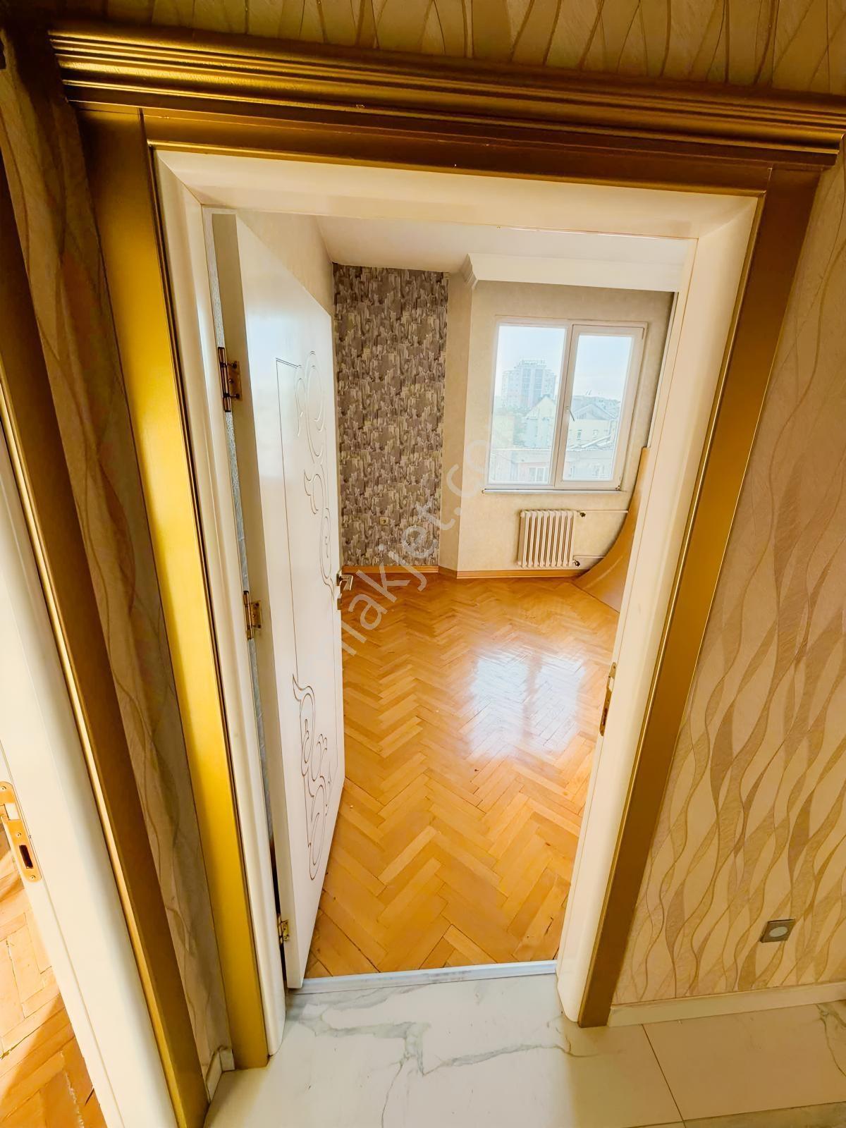 Fetanet Emlaktan İstasyon Caddesinde Yapılı 4+1 Odalı — fotoğraf 28