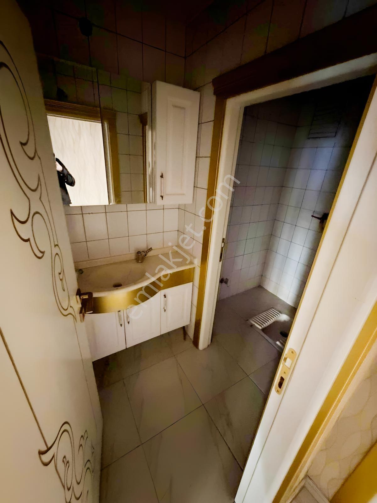 Fetanet Emlaktan İstasyon Caddesinde Yapılı 4+1 Odalı — fotoğraf 32
