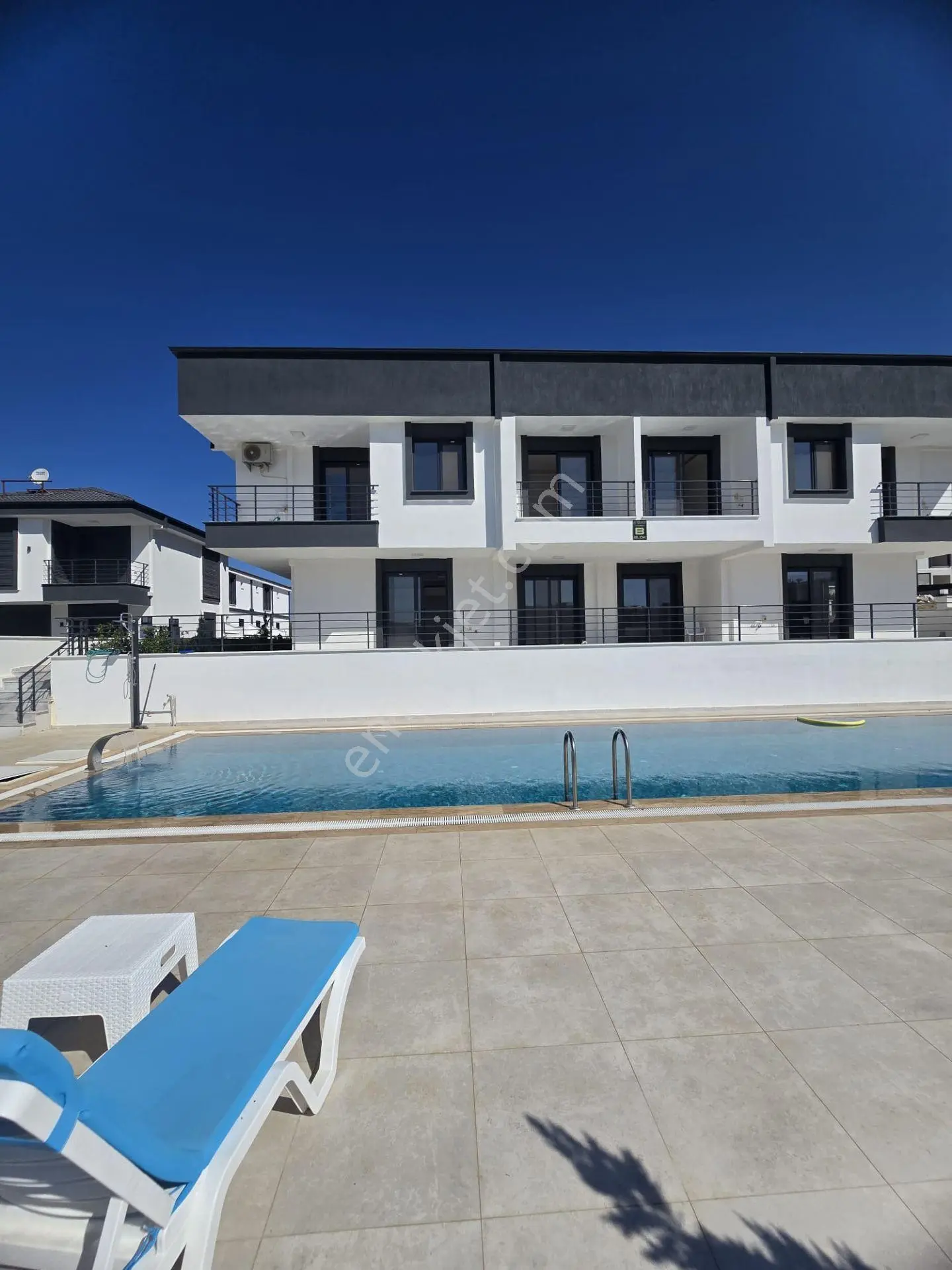 Didim'İn Gözde Bölgesinde Havuzlu Site İçinde Lüks 3+1 Ferah Geniş Dubleks Daire