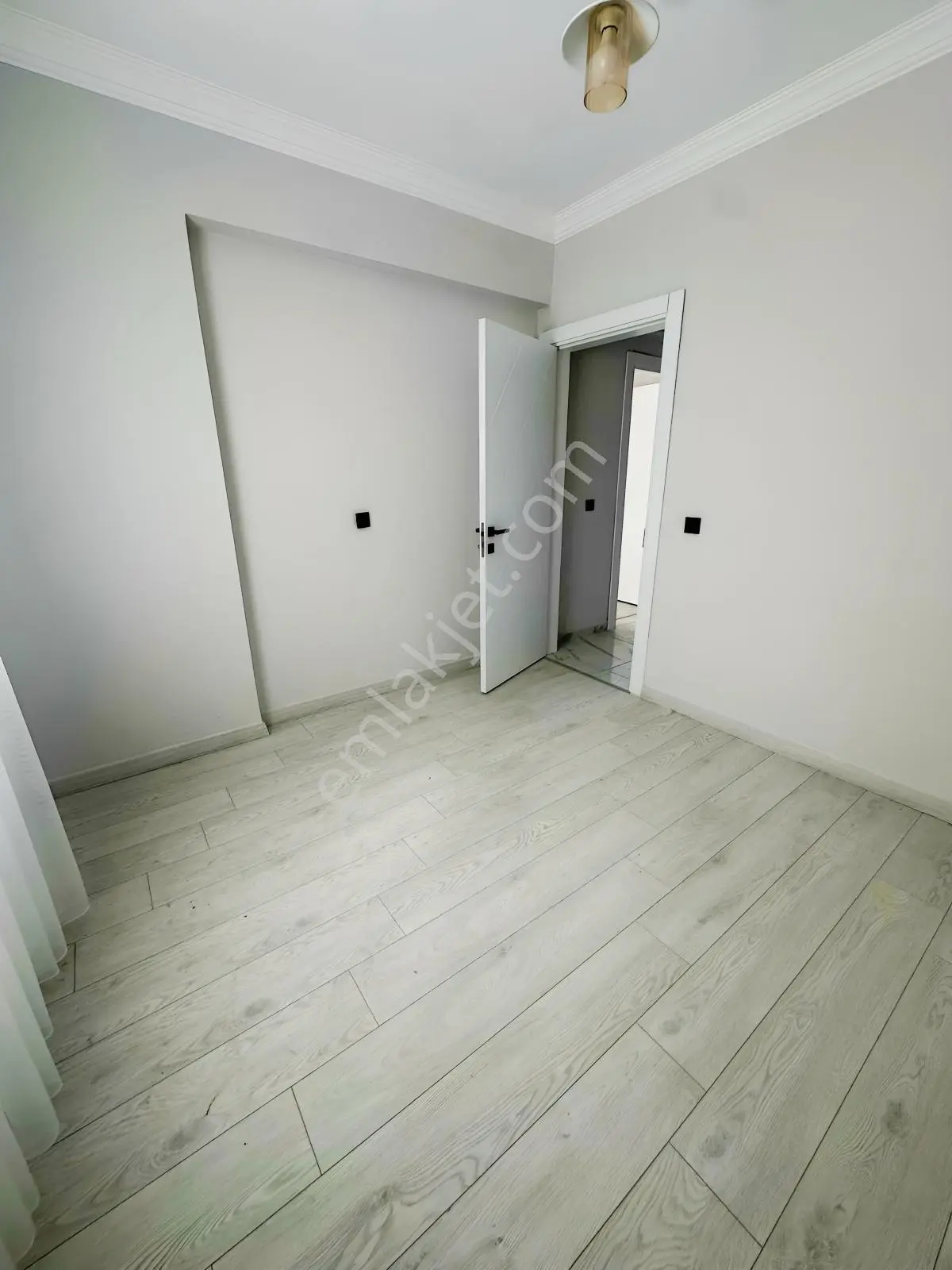 Güzelçamlı'da 3 + 1 Odalı Kapalı Mutfaklı Satılık Daıre — fotoğraf 14