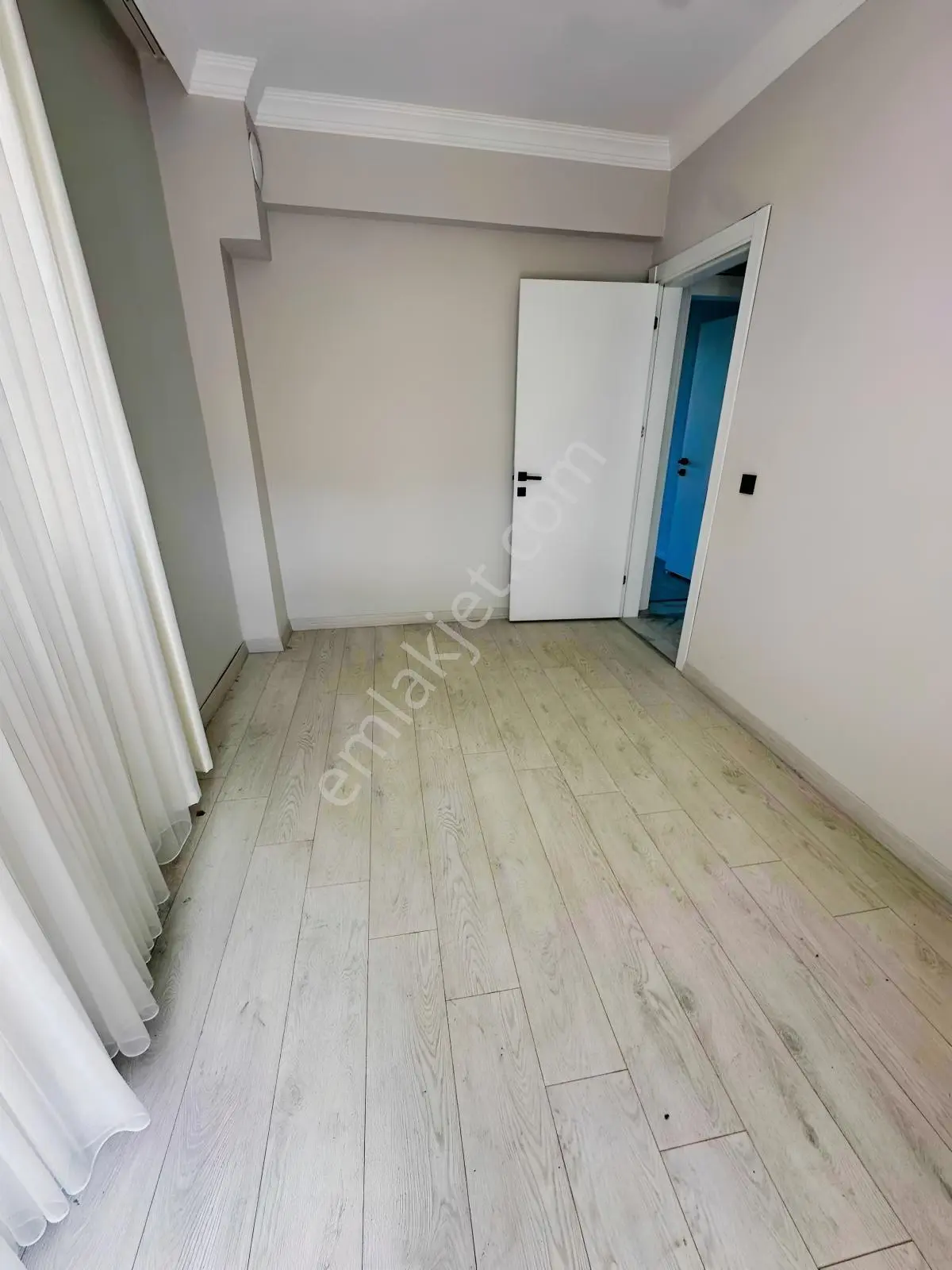 Güzelçamlı'da 3 + 1 Odalı Kapalı Mutfaklı Satılık Daıre — fotoğraf 25