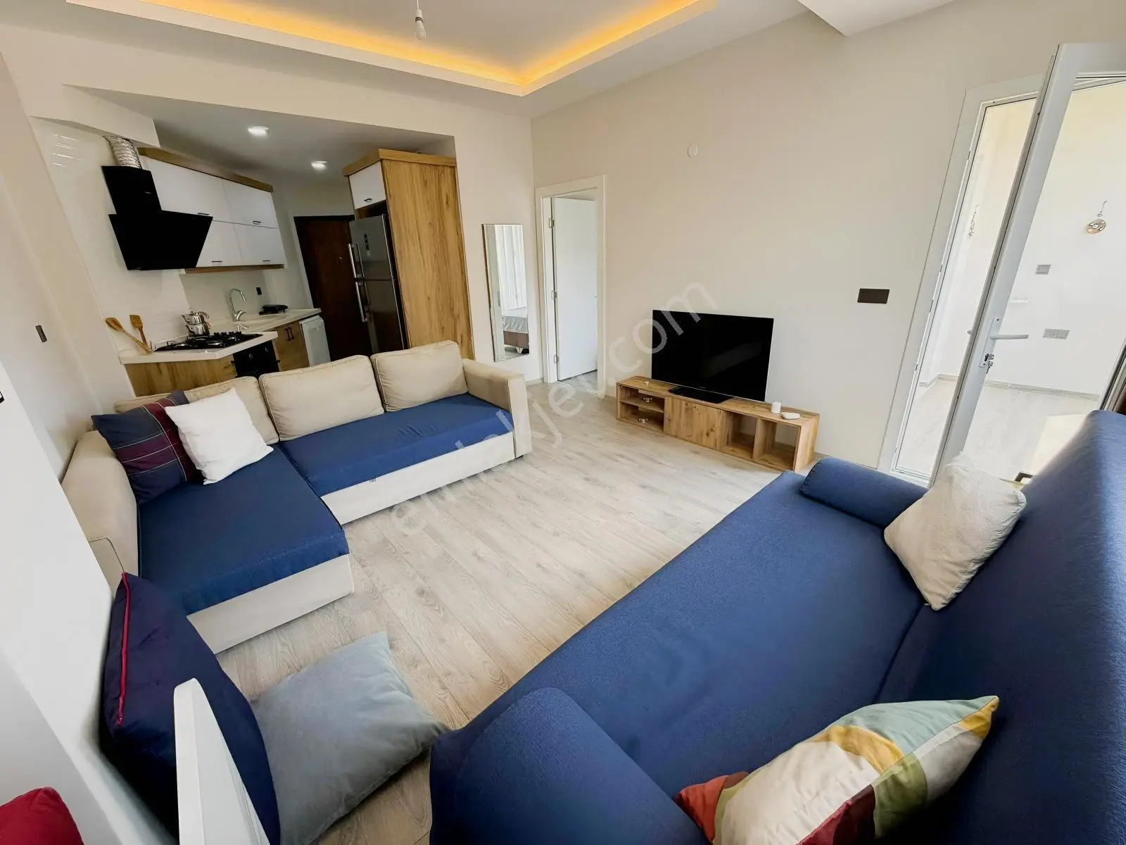 Hsn Emlak'Tan Güzelçamlıda Satılık Full Eşyalı Daire