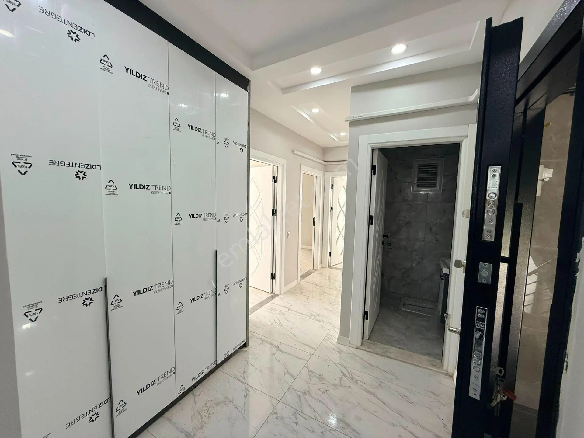 İncirli Mahallesinde Eğilmezler İnşaattan Satılık Sıfır 3+1 Lüks Daire — fotoğraf 4
