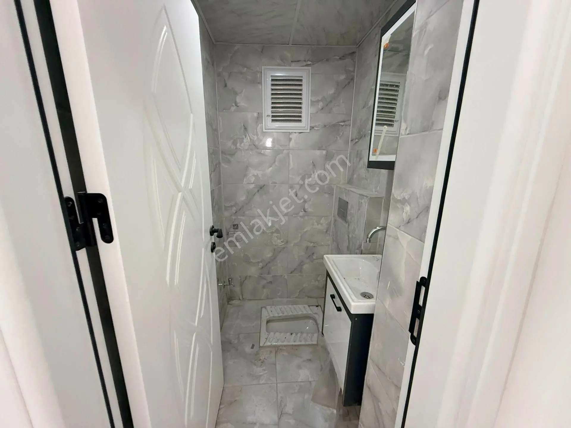 İncirli Mahallesinde Eğilmezler İnşaattan Satılık Sıfır 3+1 Lüks Daire — fotoğraf 5