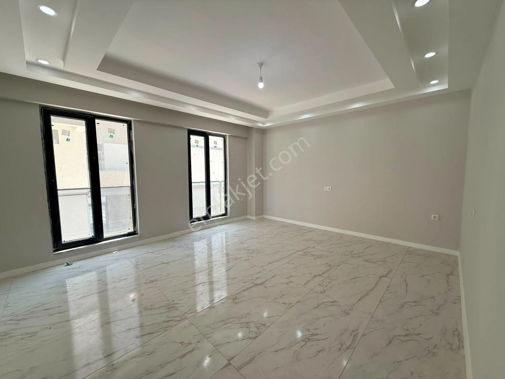 İncirli Mahallesinde Eğilmezler İnşaattan Satılık Sıfır 3+1 Lüks Daire — fotoğraf 12