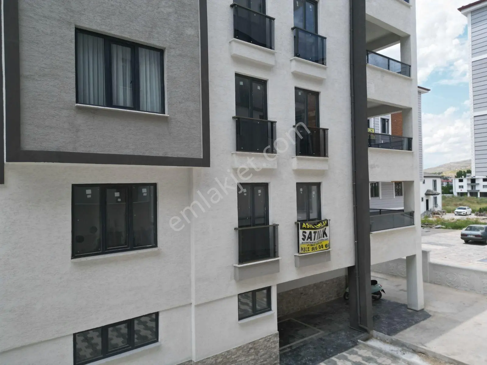 İncirli Mahallesinde Eğilmezler İnşaattan Satılık Sıfır 3+1 Lüks Daire — fotoğraf 15