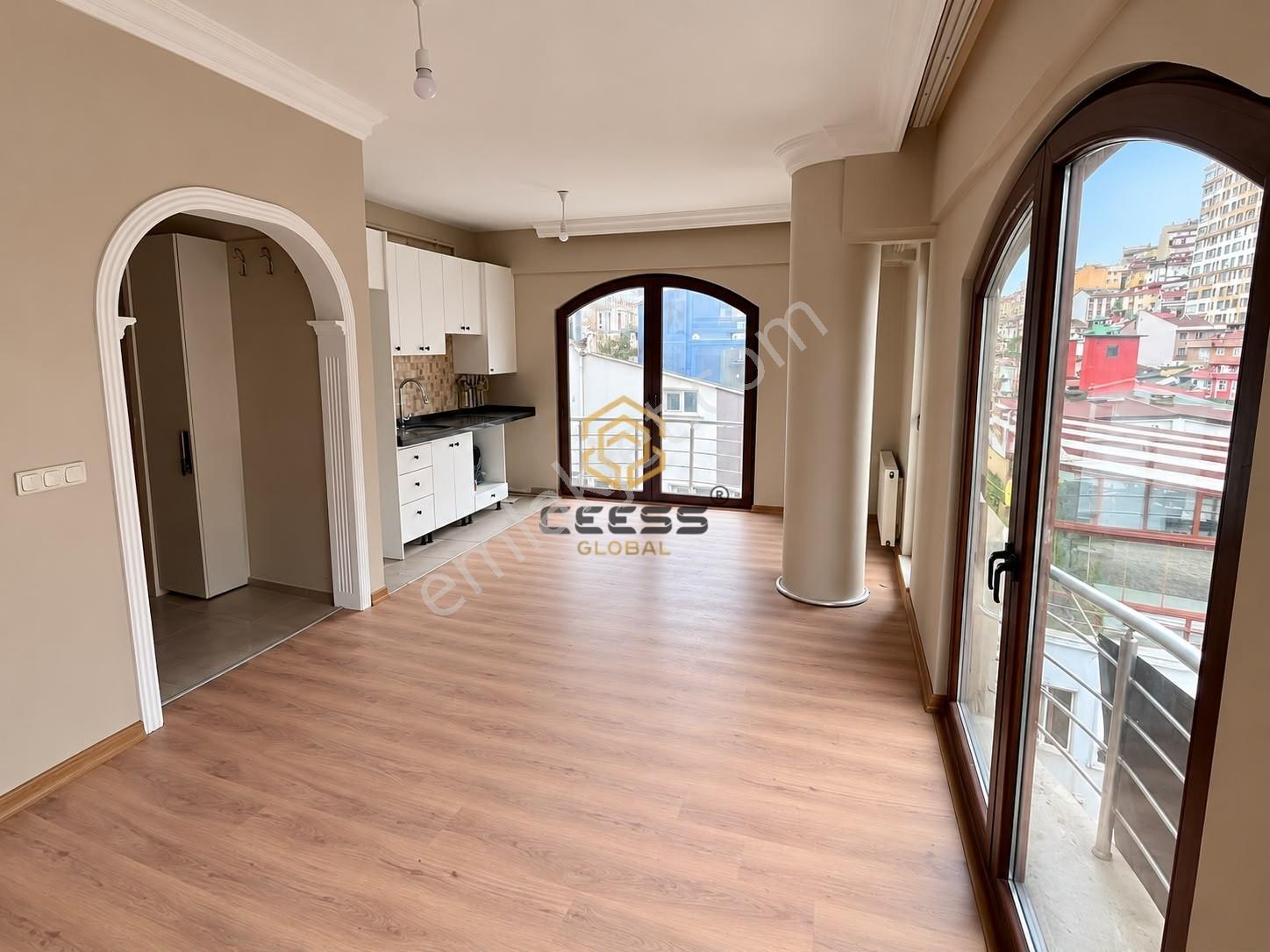 Galata Deresi Caddesinde, Aydınlık 5+1 Satılık Dubleks Daire — fotoğraf 3