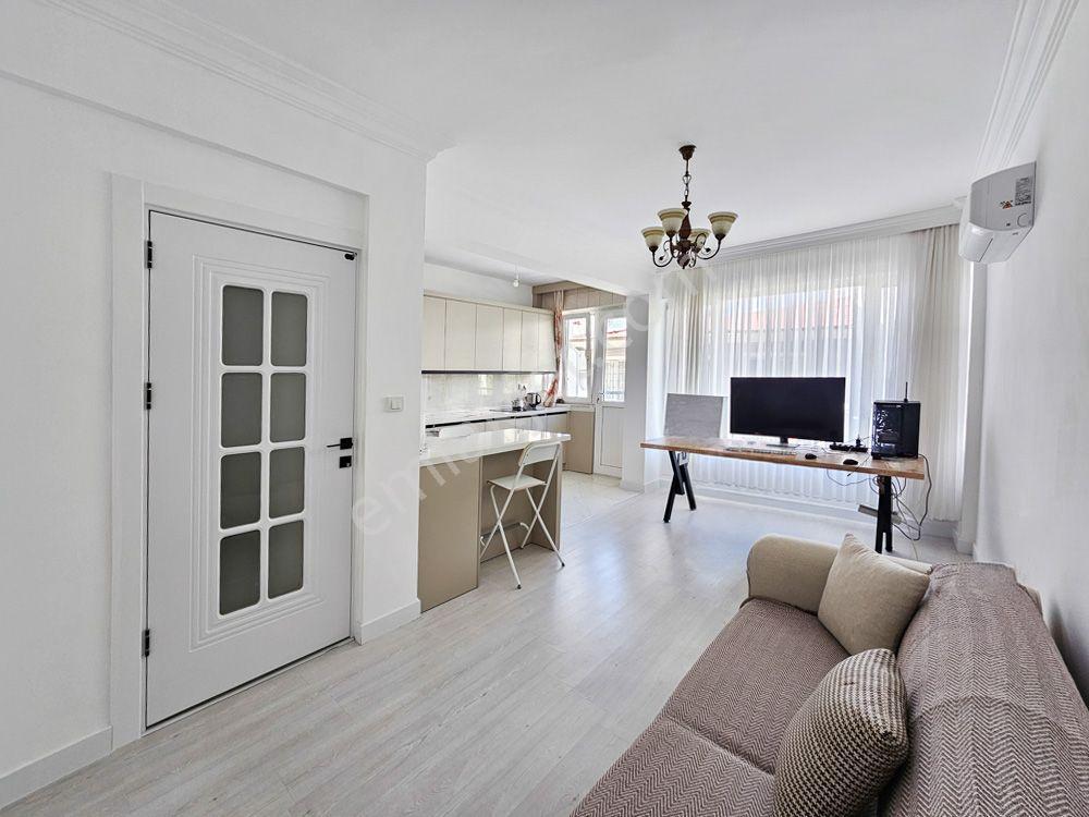 Goldhouse Dan Satılık Taşyaka Da Avm Yakını, Yenilenmiş 3+1 Ve Ekstra Stüdyo Daire Avantajı! — fotoğraf 2