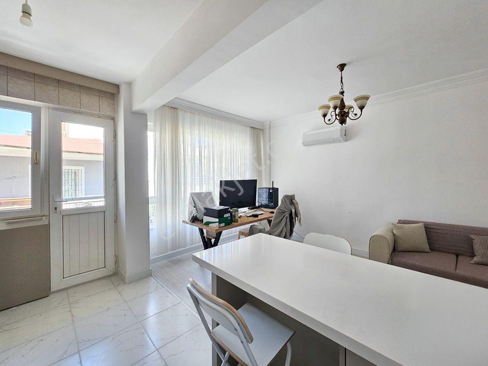 Goldhouse Dan Satılık Taşyaka Da Avm Yakını, Yenilenmiş 3+1 Ve Ekstra Stüdyo Daire Avantajı! — fotoğraf 6