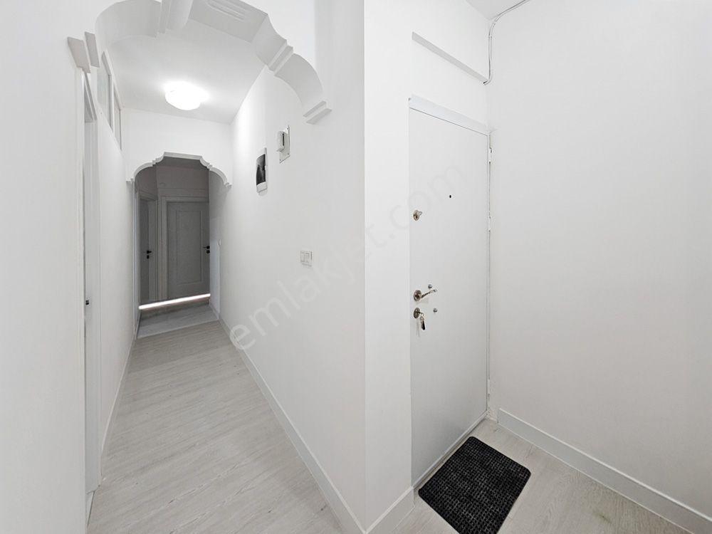 Goldhouse Dan Satılık Taşyaka Da Avm Yakını, Yenilenmiş 3+1 Ve Ekstra Stüdyo Daire Avantajı! — fotoğraf 8