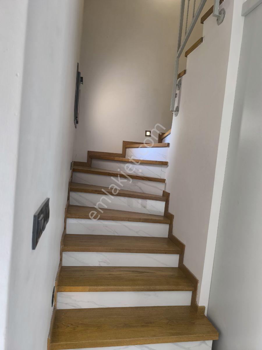 Hsn Emlaktan Guzelcamda Satılık Geniş Villa — fotoğraf 8