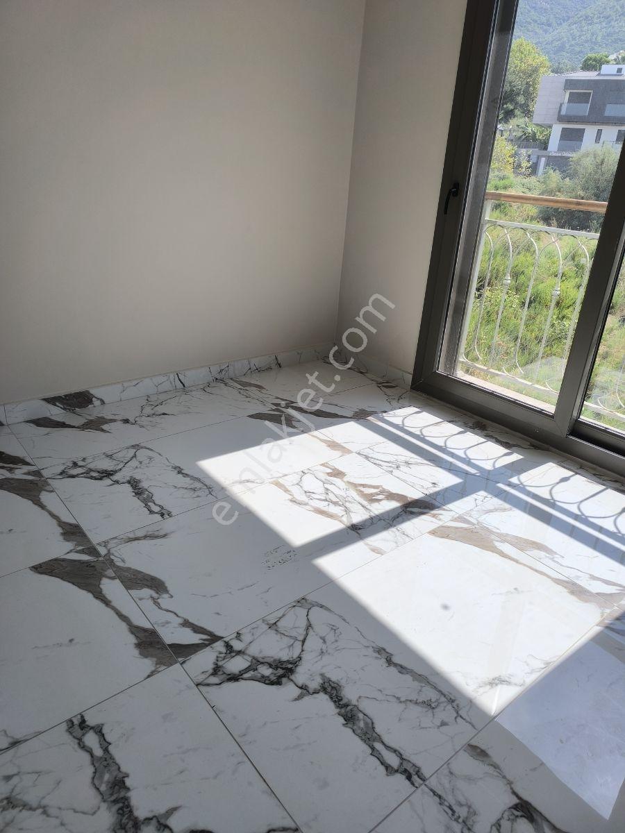 Hsn Emlaktan Guzelcamda Satılık Geniş Villa — fotoğraf 10