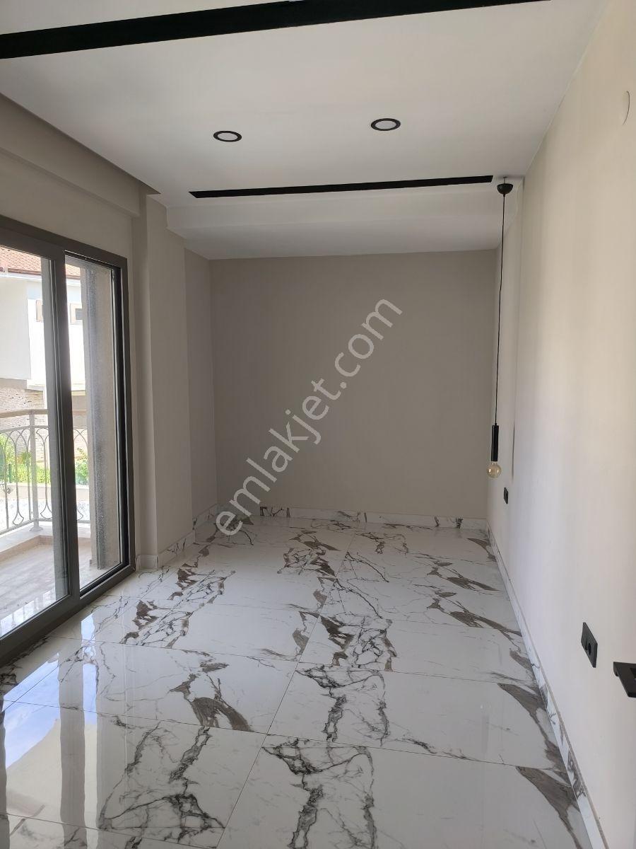 Hsn Emlaktan Guzelcamda Satılık Geniş Villa — fotoğraf 17
