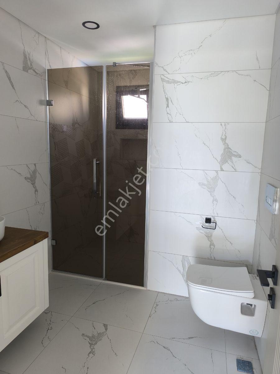 Hsn Emlaktan Guzelcamda Satılık Geniş Villa — fotoğraf 24