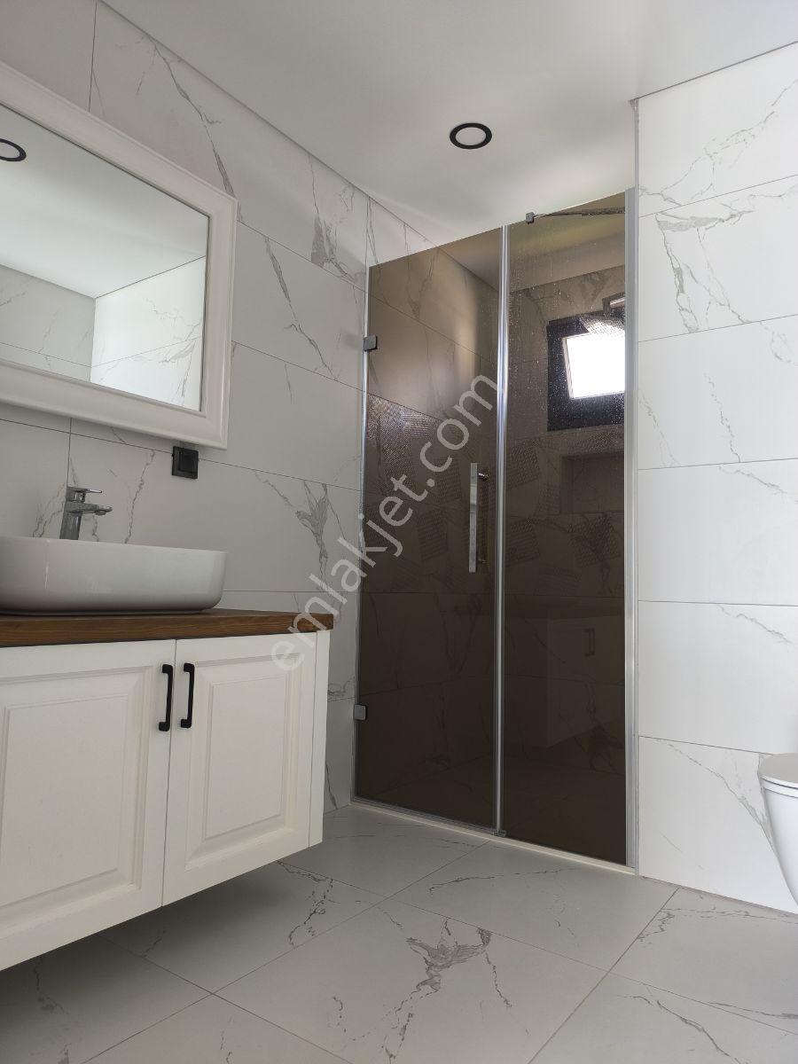 Hsn Emlaktan Guzelcamda Satılık Geniş Villa — fotoğraf 26