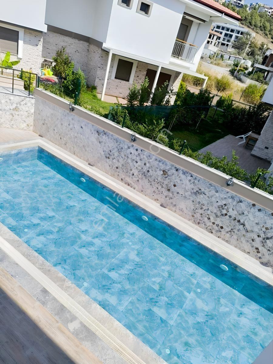 Hsn Emlaktan Guzelcamda Satılık Geniş Villa — fotoğraf 28