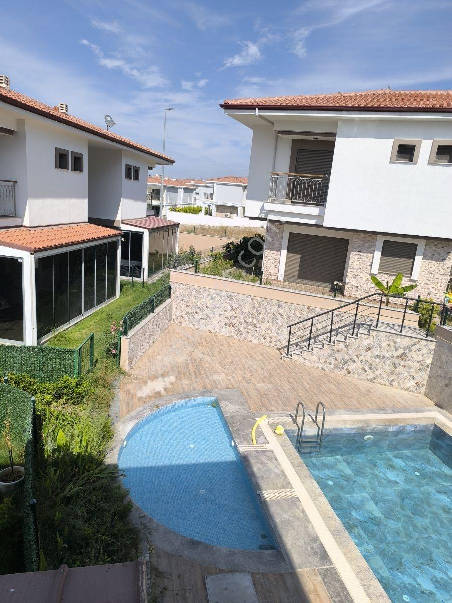 Hsn Emlaktan Guzelcamda Satılık Geniş Villa — fotoğraf 29