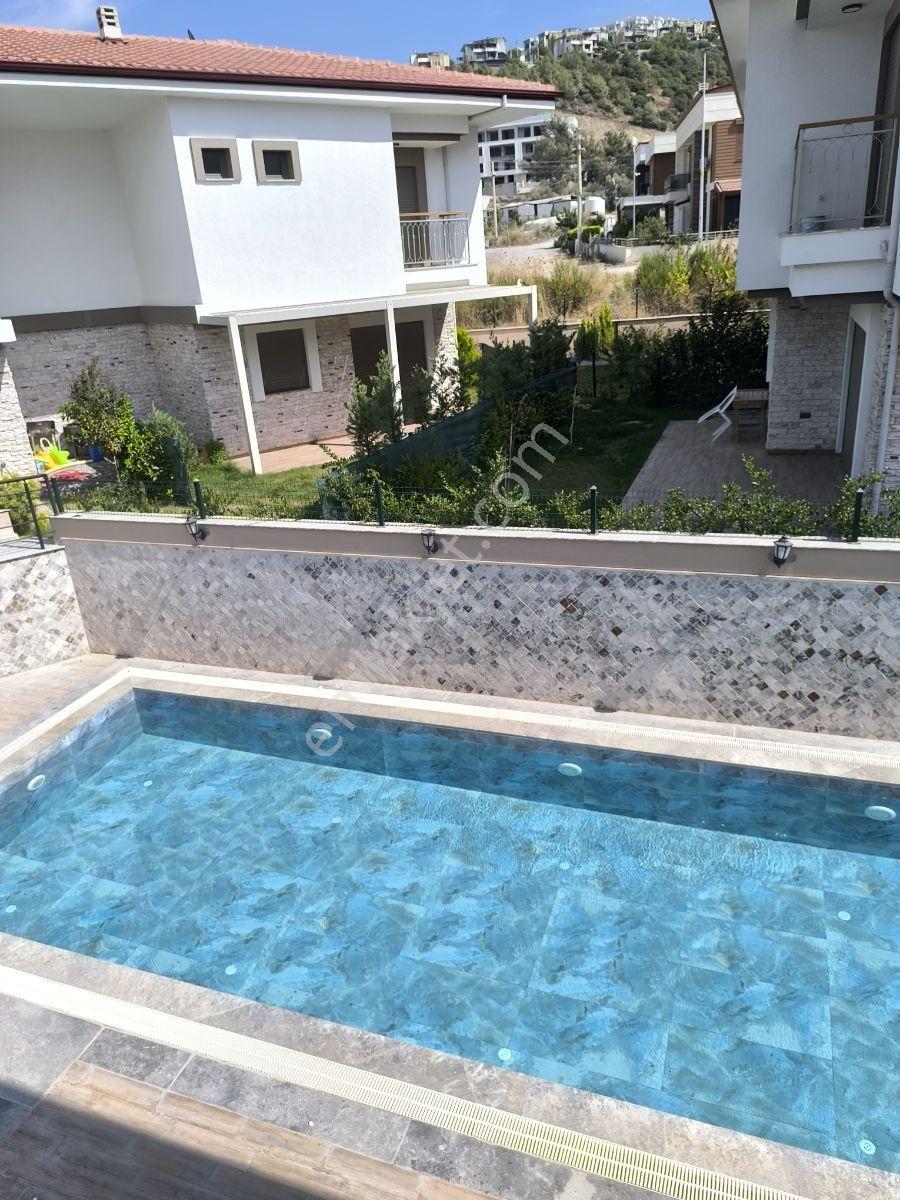 Hsn Emlaktan Guzelcamda Satılık Geniş Villa — fotoğraf 30