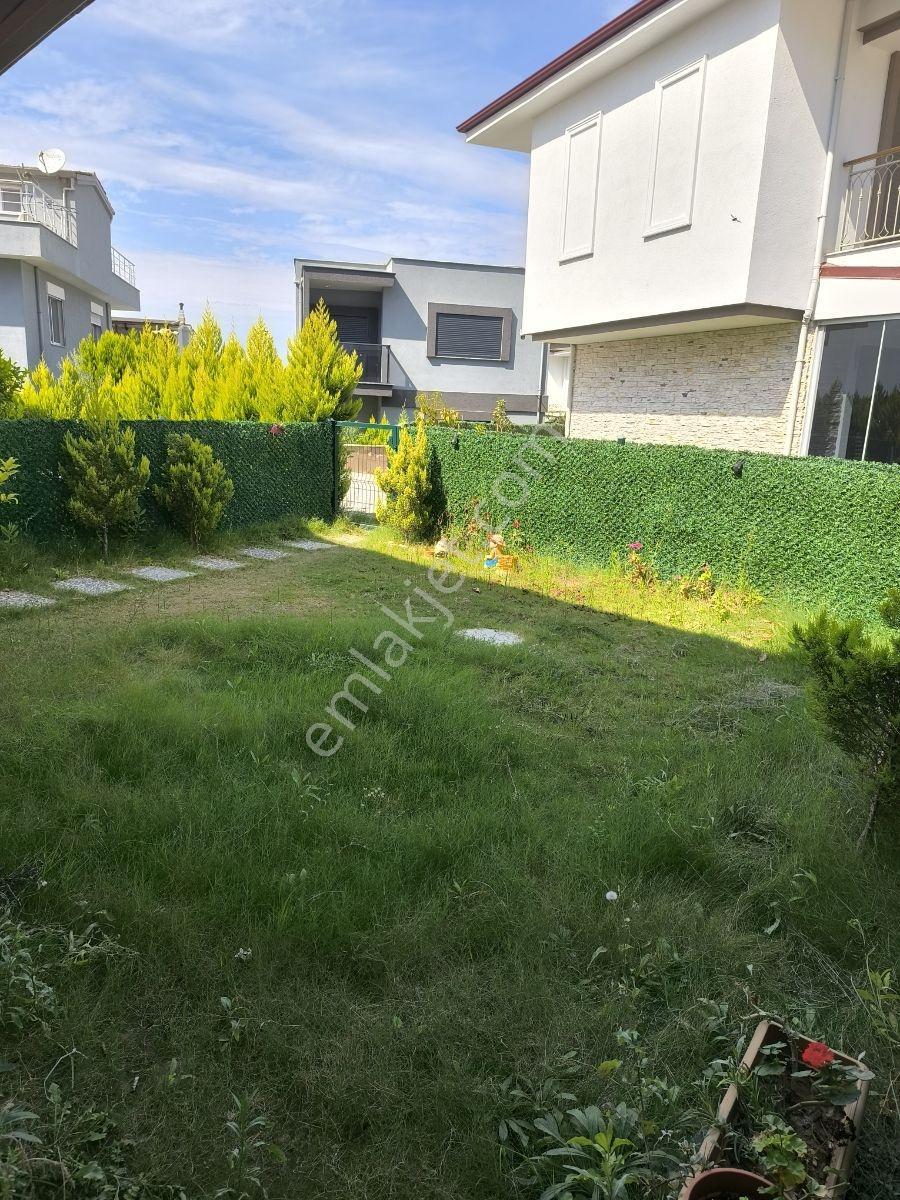 Hsn Emlaktan Guzelcamda Satılık Geniş Villa — fotoğraf 34