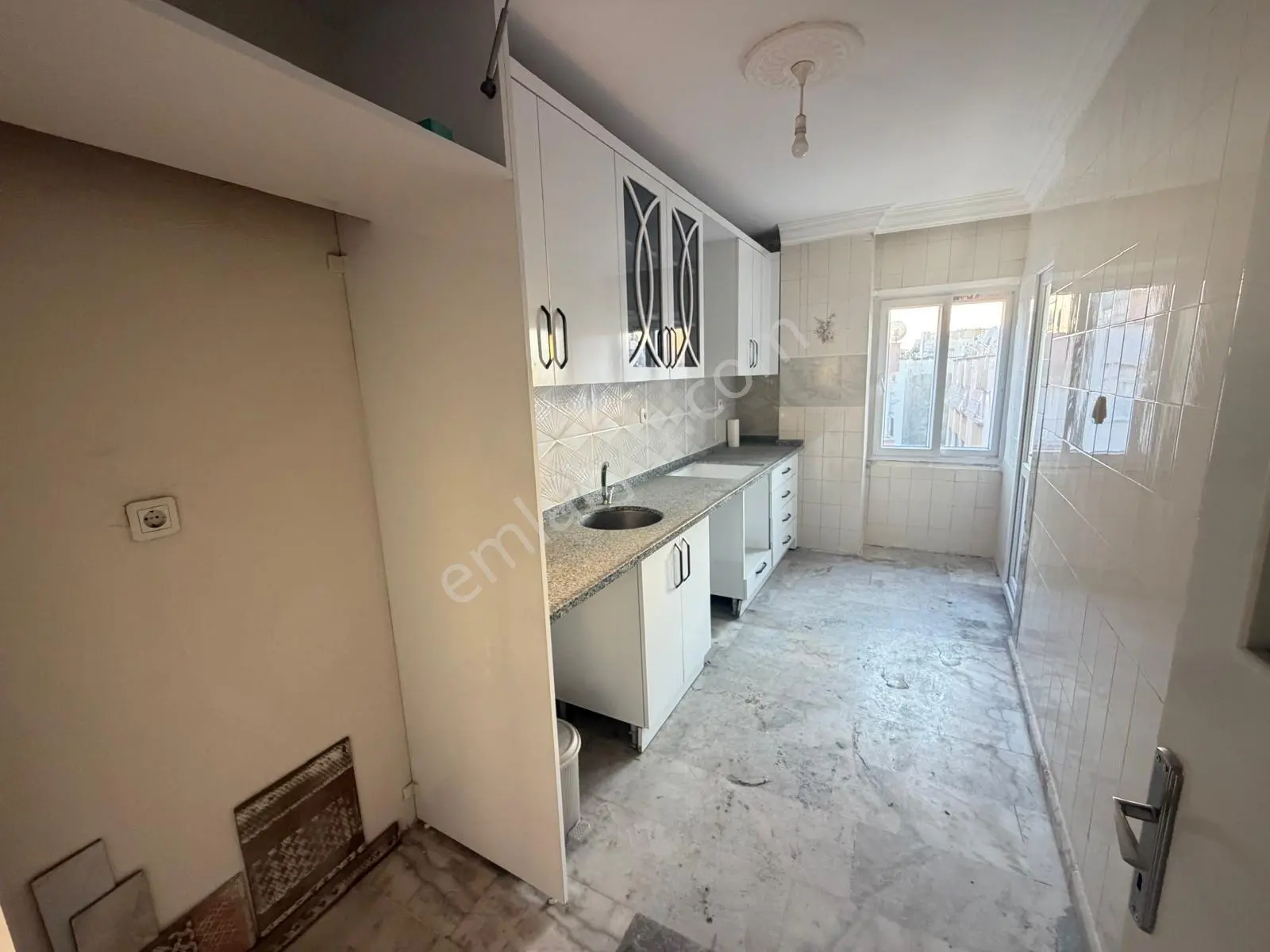 Prestij'den Yeni Mah'de Asansörlü Geniş Oturumlu 3+1 Daire — fotoğraf 2
