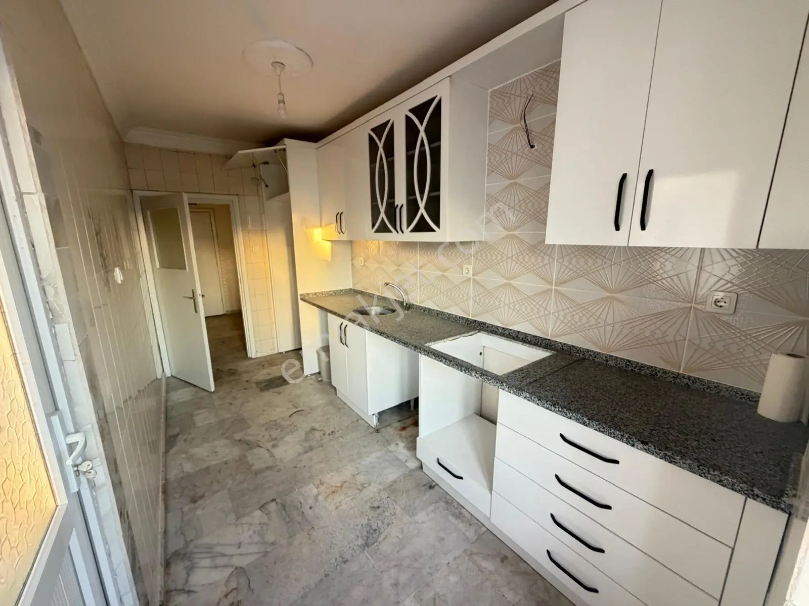 Prestij'den Yeni Mah'de Asansörlü Geniş Oturumlu 3+1 Daire — fotoğraf 4