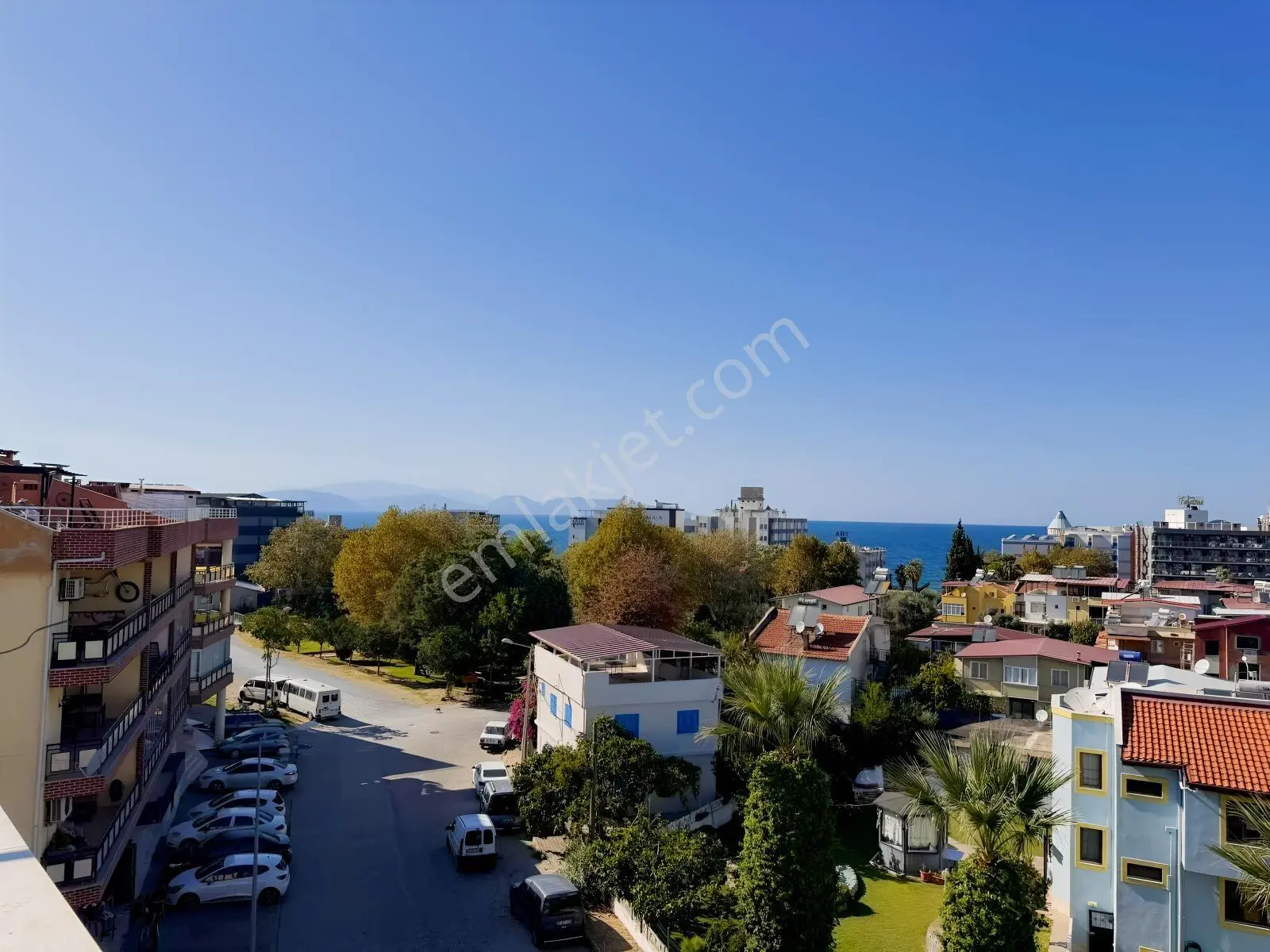 Hsn Emlak'Tan Deniz'E 200M Full Manzaralı Satılık Daire