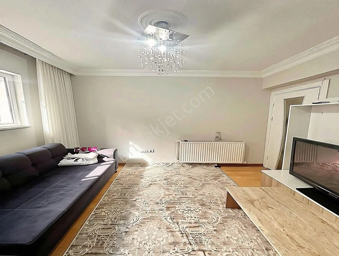 Metrobüse Yürüme Mesafesinde Dev M2 Düz Giriş 2+1 Satılık Daire! — fotoğraf 3