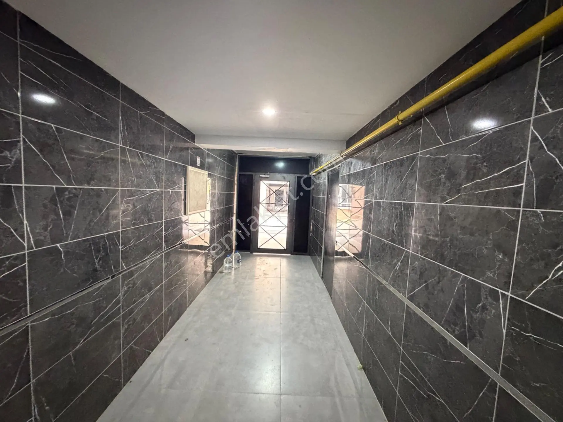 İlkadım Çatalarmut’ta Satılık İçi Yapılı Marafsız 3+1 Daire — fotoğraf 20