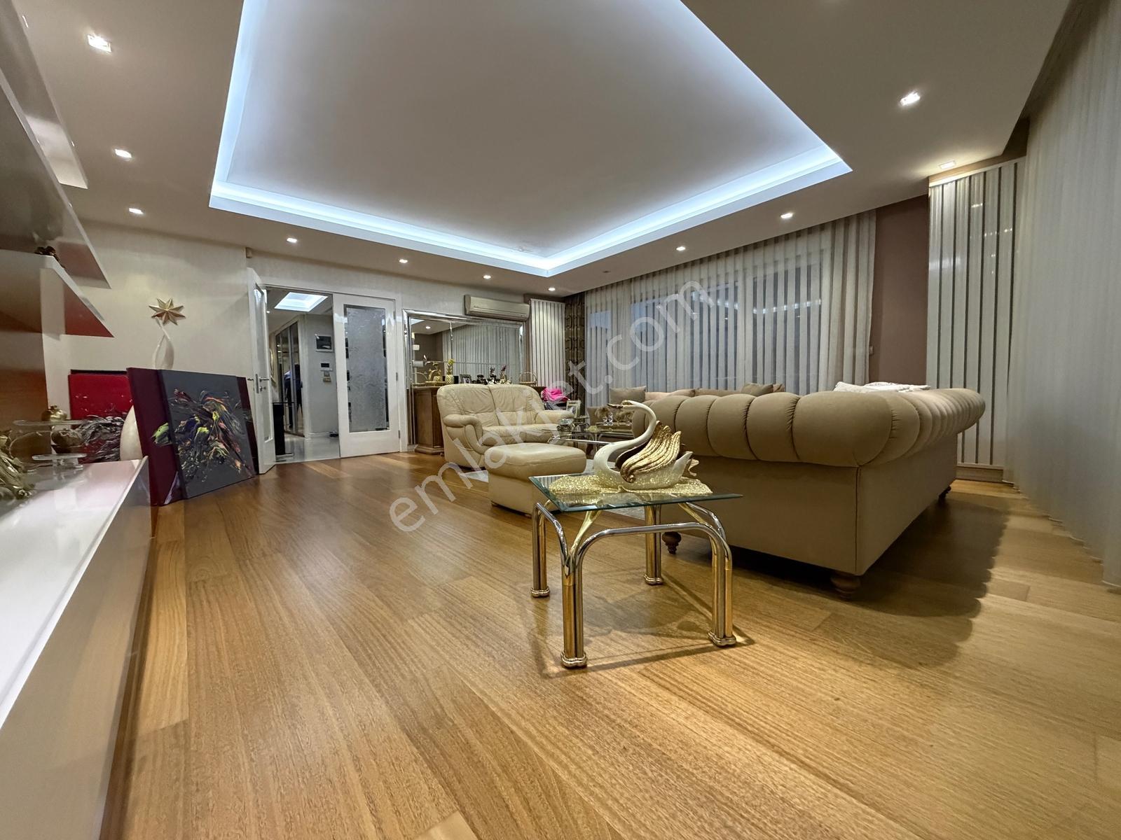 Suadiye Selvili Sk Deniz Manzaralı 250m2 Net Satılık 4+2 Dubleks — fotoğraf 4