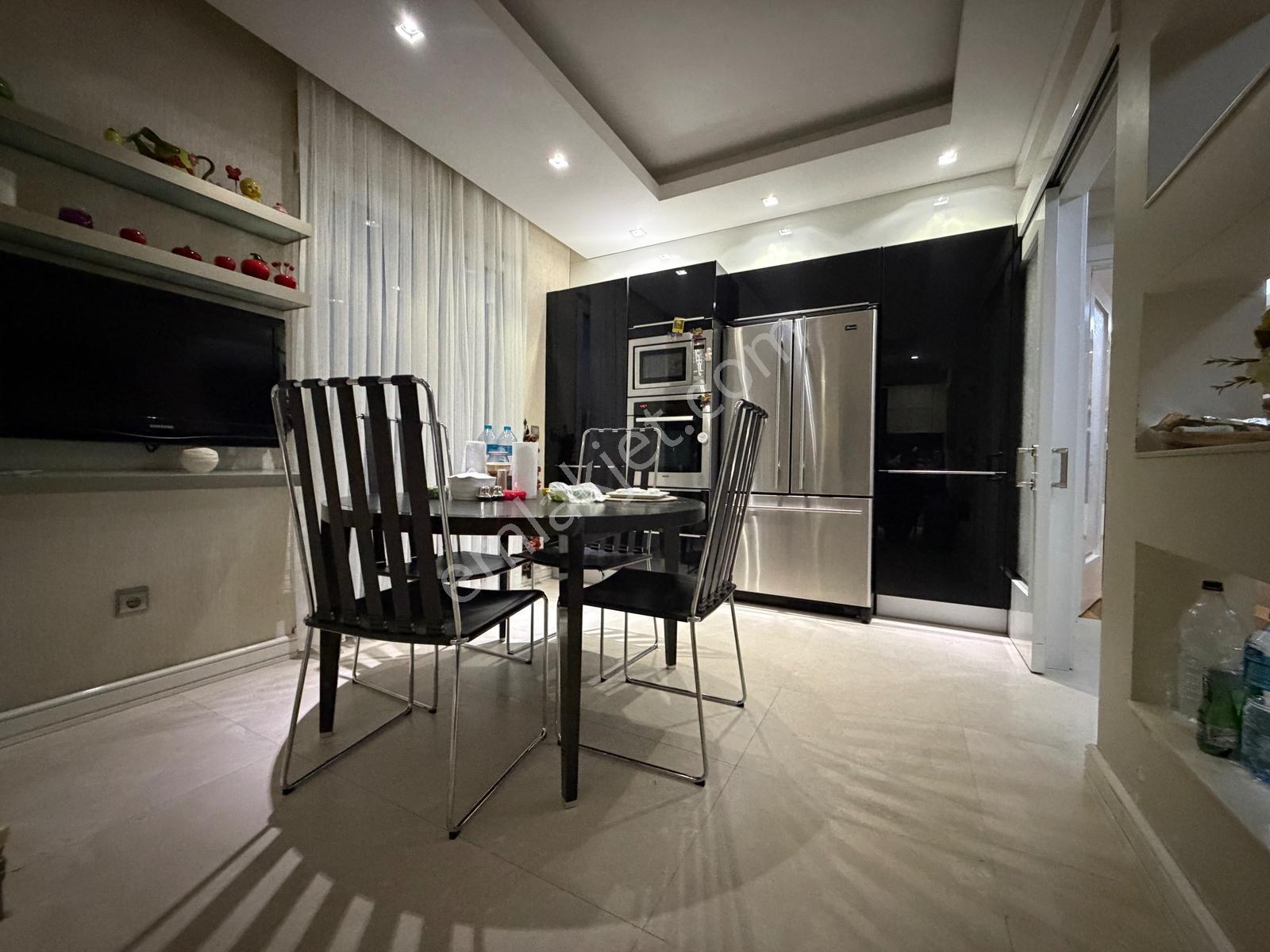 Suadiye Selvili Sk Deniz Manzaralı 250m2 Net Satılık 4+2 Dubleks — fotoğraf 13