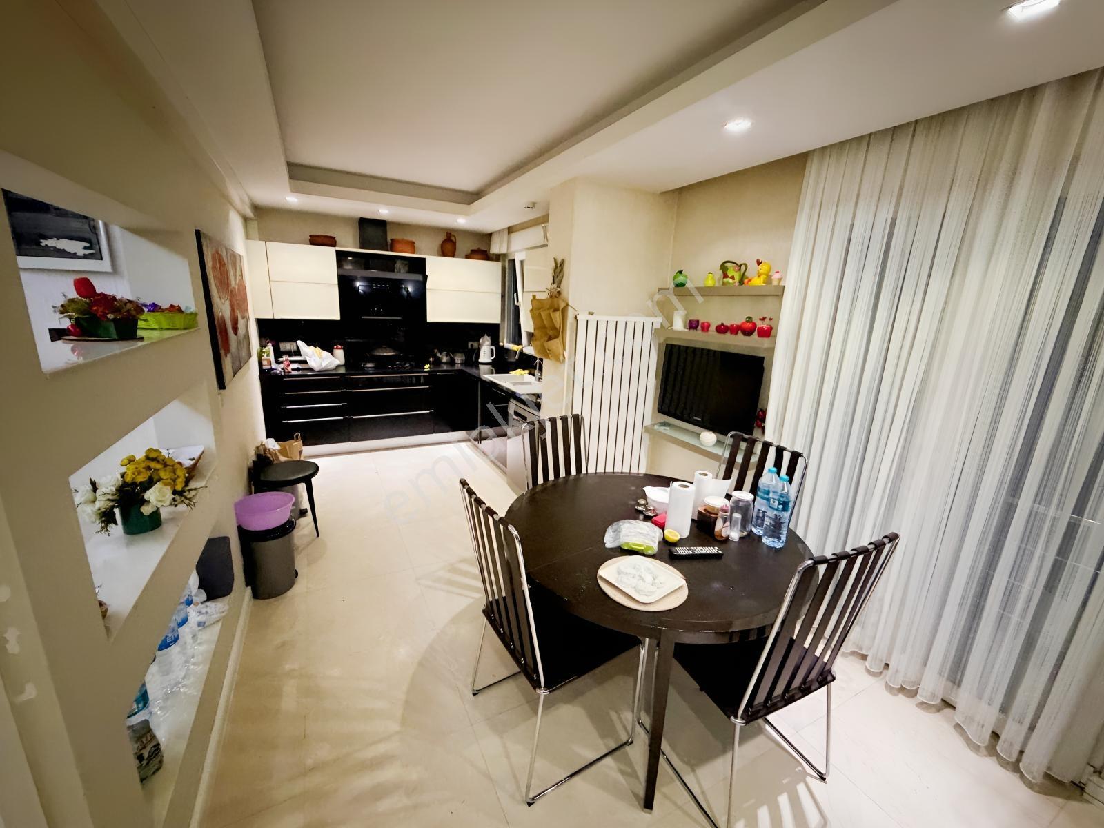 Suadiye Selvili Sk Deniz Manzaralı 250m2 Net Satılık 4+2 Dubleks — fotoğraf 16