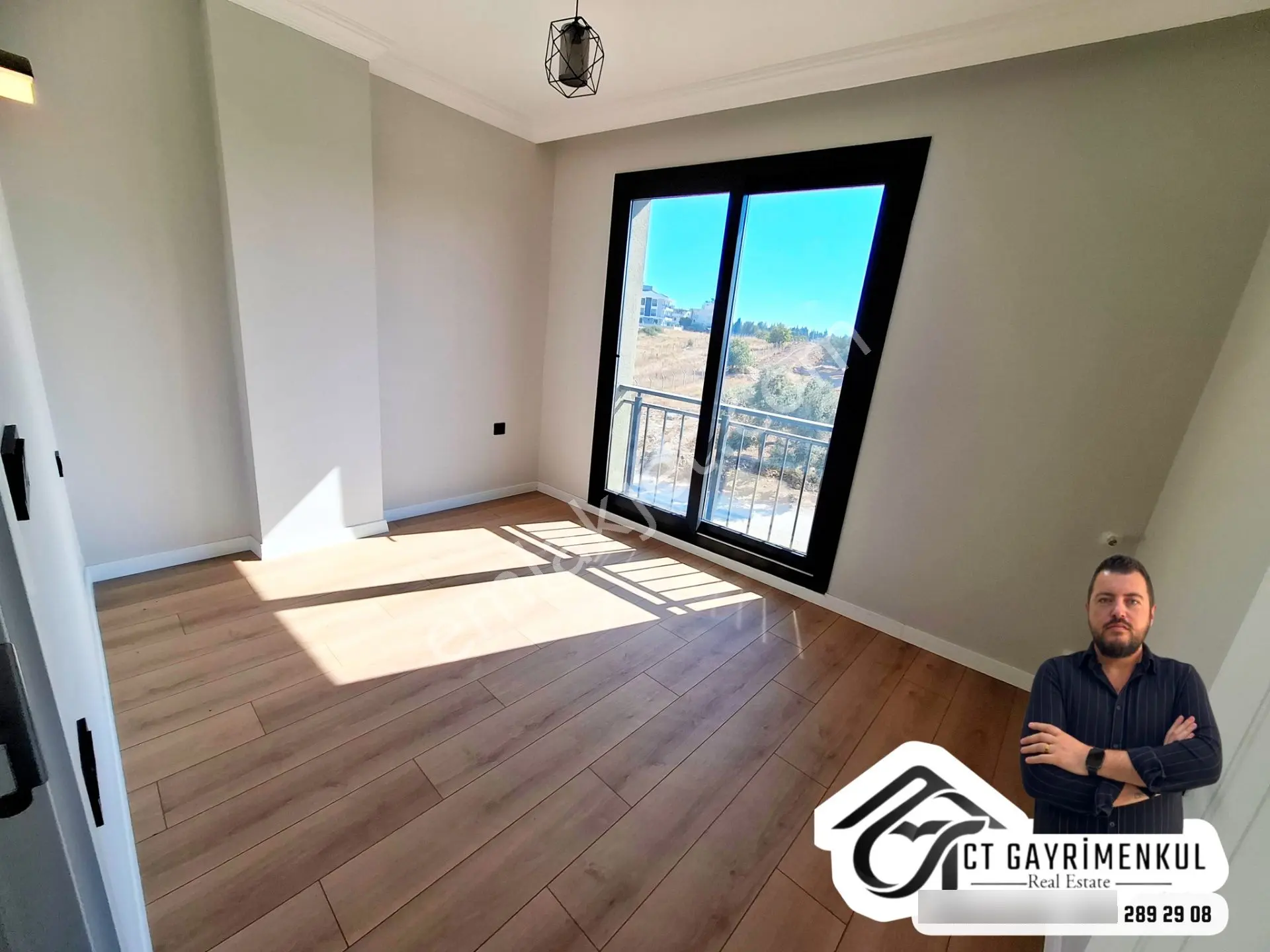 Didim'de Satılık 2+1 Sıfır Daire Ultra Lüks Ön Cephe Asansörlü ! — fotoğraf 21