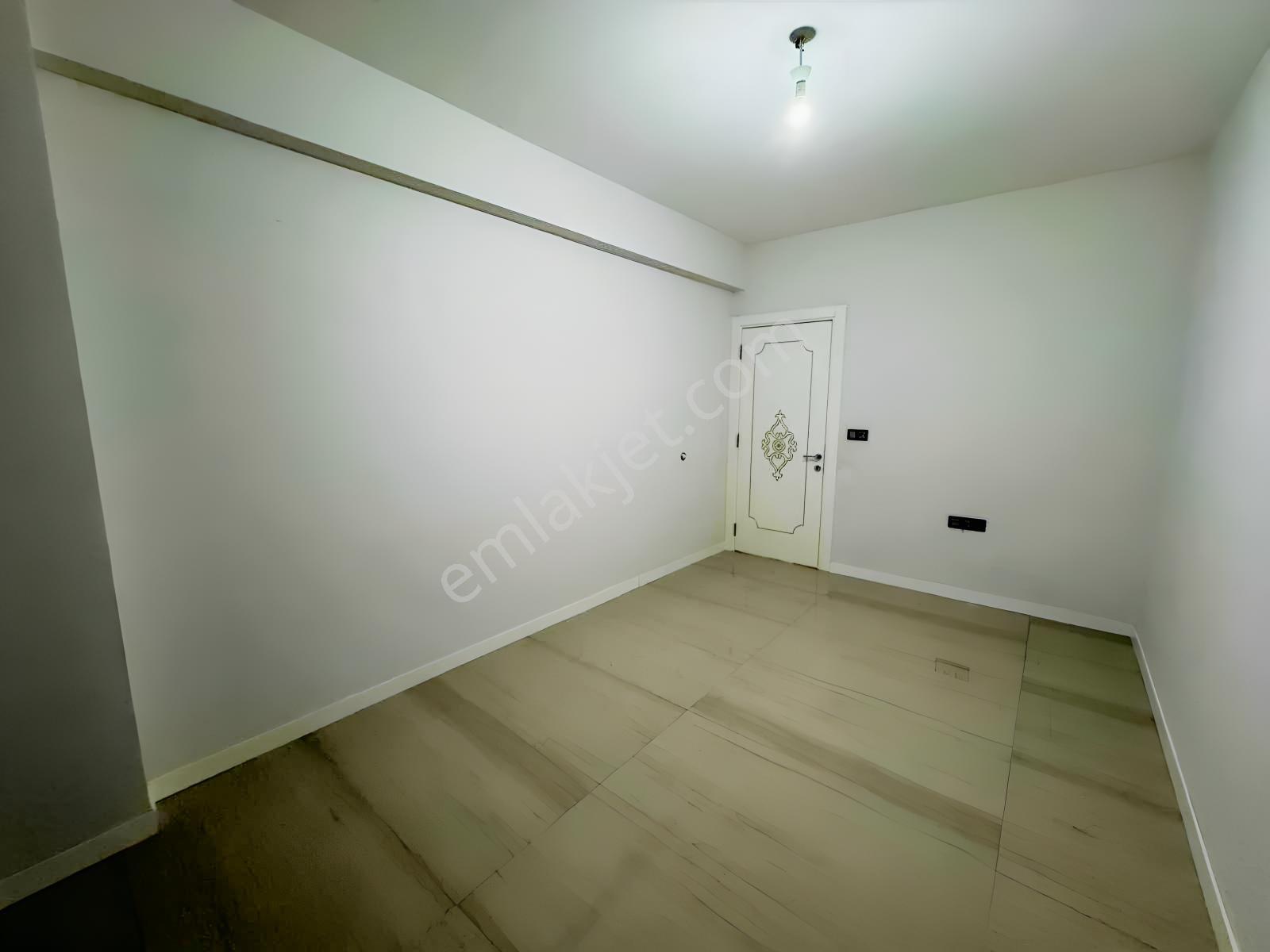 Yenişafakta Satılık 3+1 140 Lüks Daire — fotoğraf 2