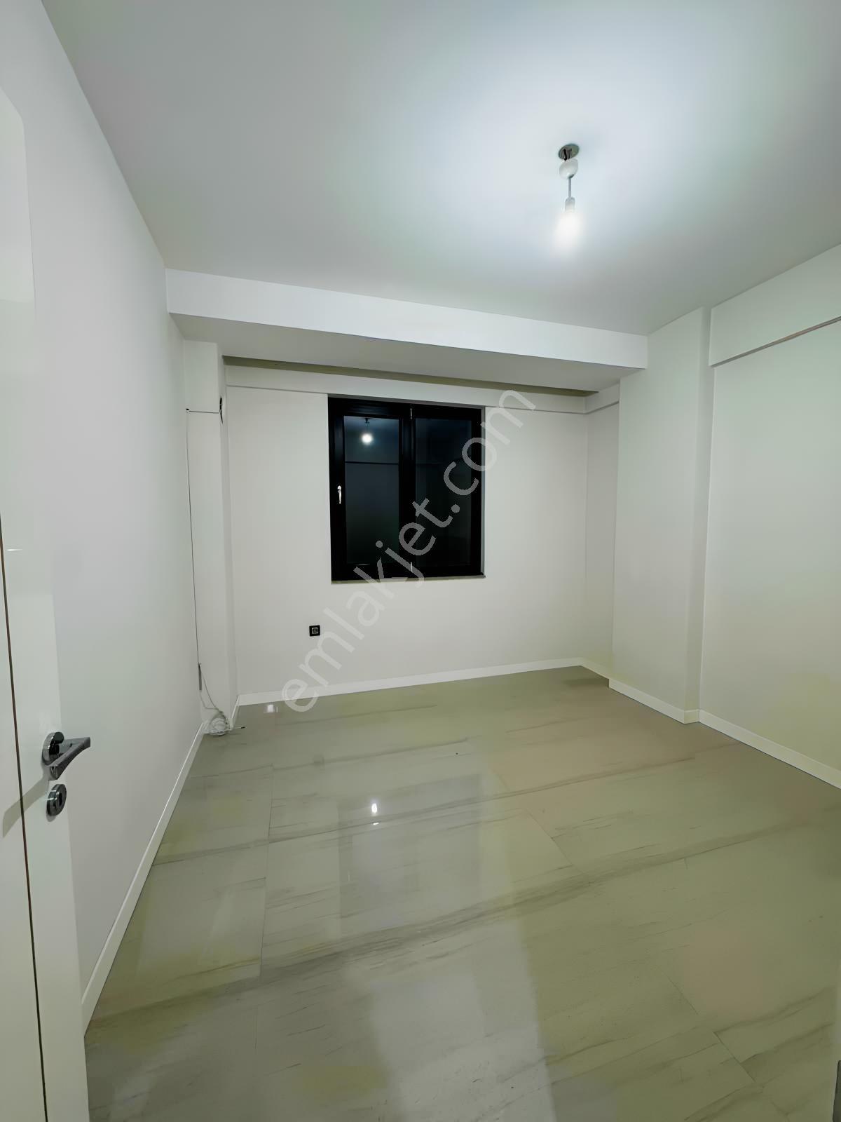 Yenişafakta Satılık 3+1 140 Lüks Daire — fotoğraf 16