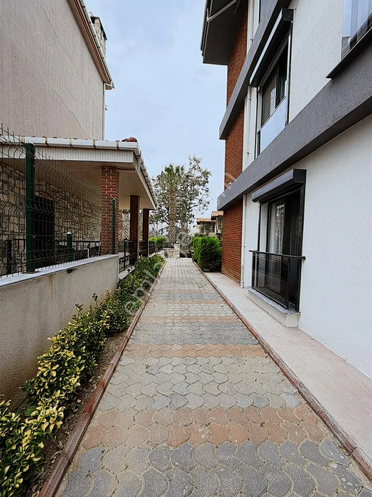 Hsn Emlak'tan Güzelçamlıda Doğanın İçinde Full Eşyalı Dubleks — fotoğraf 2
