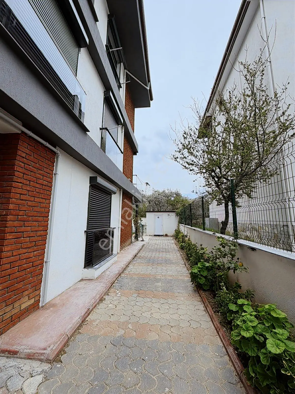 Hsn Emlak'tan Güzelçamlıda Doğanın İçinde Full Eşyalı Dubleks — fotoğraf 3