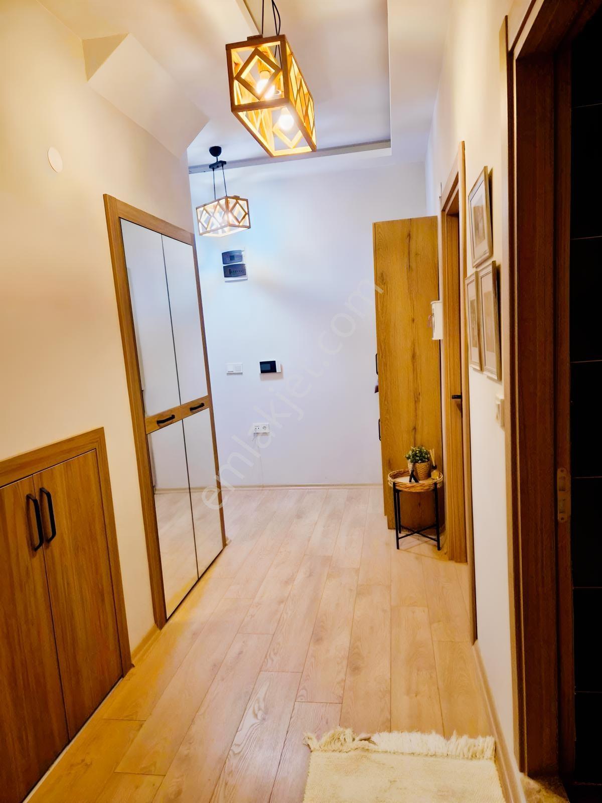 Kapalı Otoparklı Doğa Manzaralı Satılık Çatı Dubleks 4 + 1 Odalı — fotoğraf 13