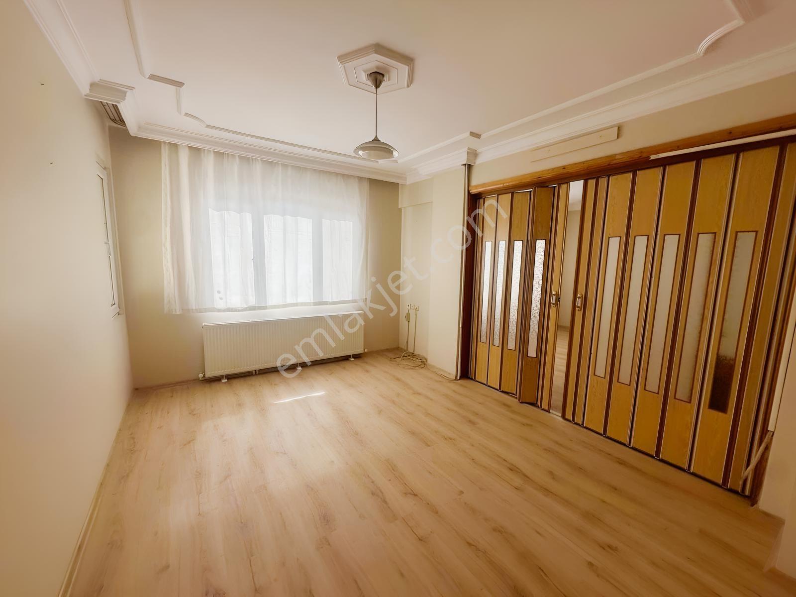 Hesaplı Geniş Daire — fotoğraf 3
