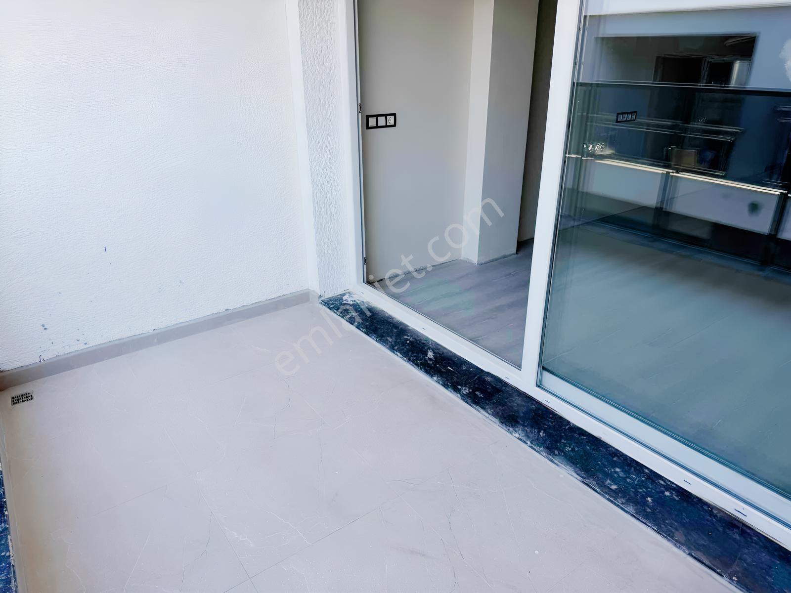 Hsn Emlk'tan Güzelçamlı'da Satılık Sıfır Daire — fotoğraf 15