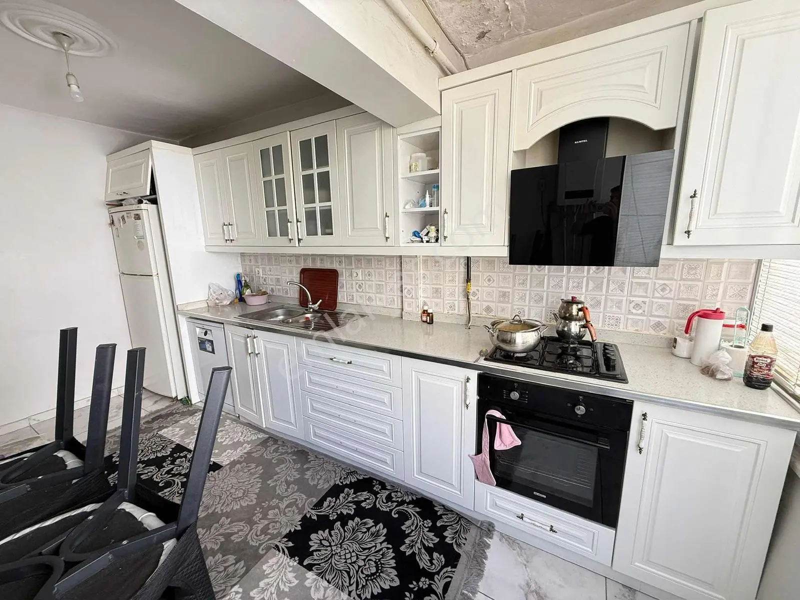 Tesislerde Acil Satılık 3+1 Daire — fotoğraf 3