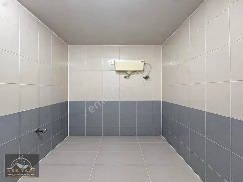 Merkezi Konumda Dev M2 2+1 Giriş Katı Daire!!!! — fotoğraf 11