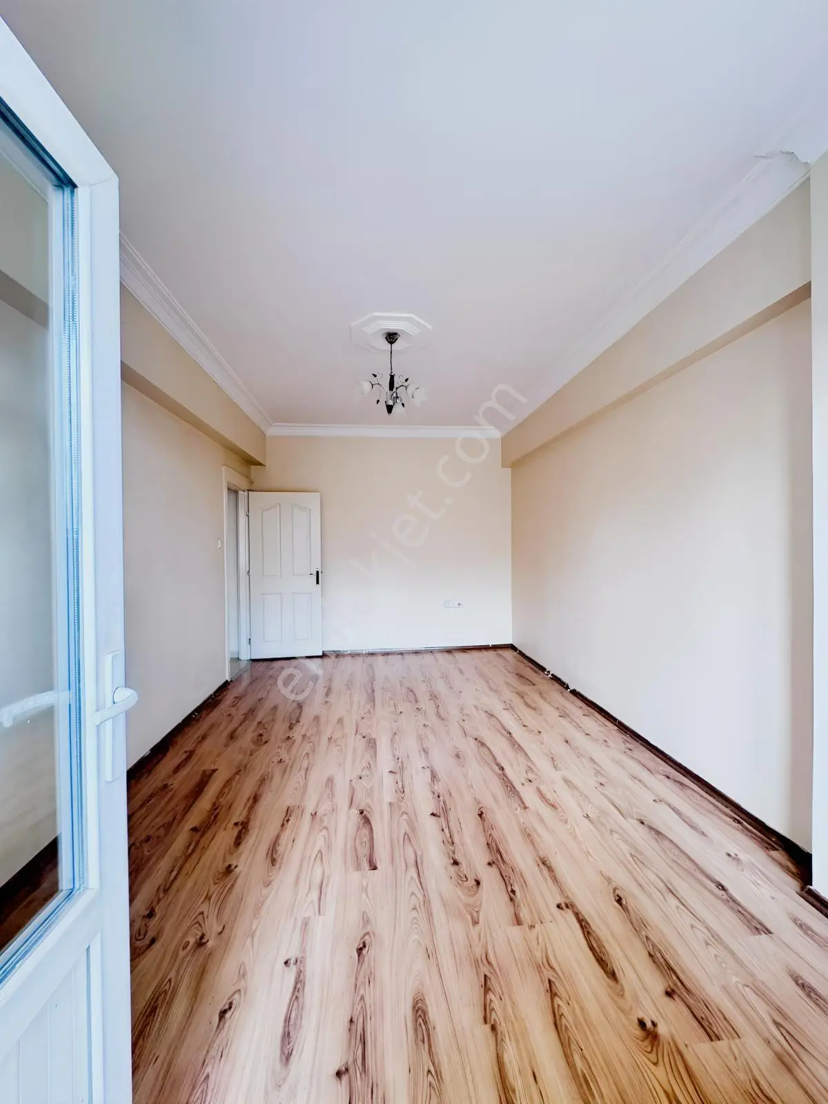 Hanedan Gyo'dan Yeditepe'de Satılık 3+1 Geniş Bakımlı Daire — fotoğraf 21