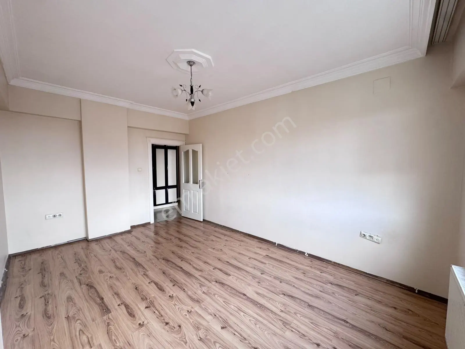 Hanedan Gyo'dan Yeditepe'de Satılık 3+1 Geniş Bakımlı Daire — fotoğraf 22