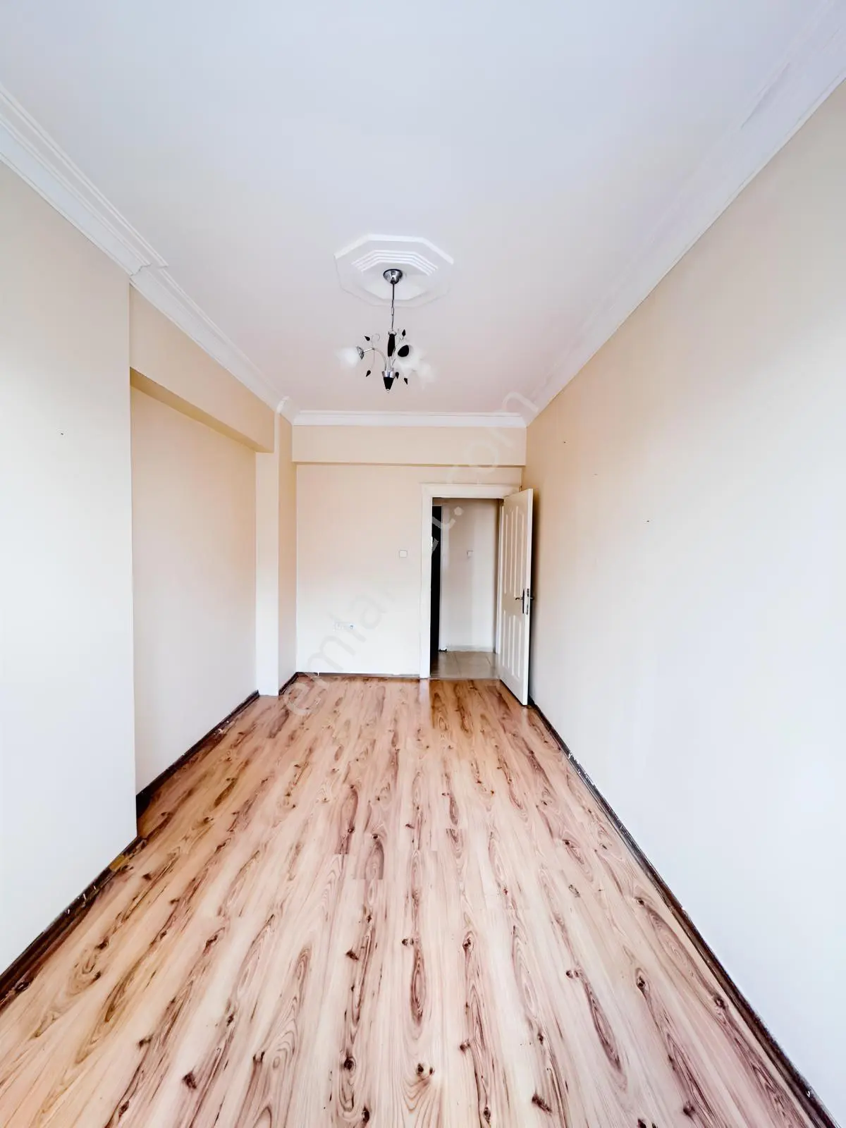 Hanedan Gyo'dan Yeditepe'de Satılık 3+1 Geniş Bakımlı Daire — fotoğraf 24