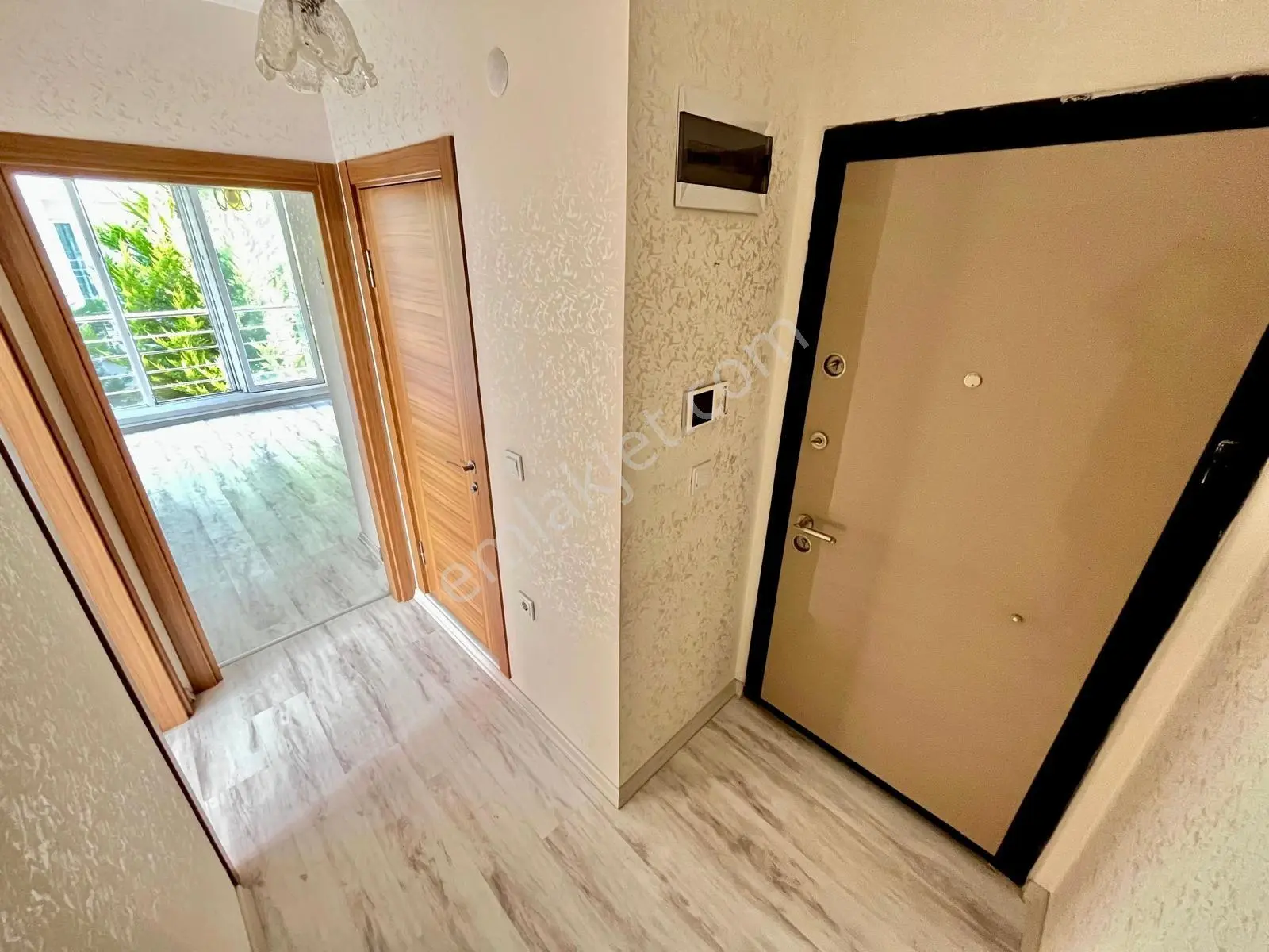 ꧁ay Emlaktan꧂ikizçay'da Muhteşem Konumu Denize Yakın Arakat Kapalı Balkonlu Satılık 1+1 Daire — fotoğraf 16