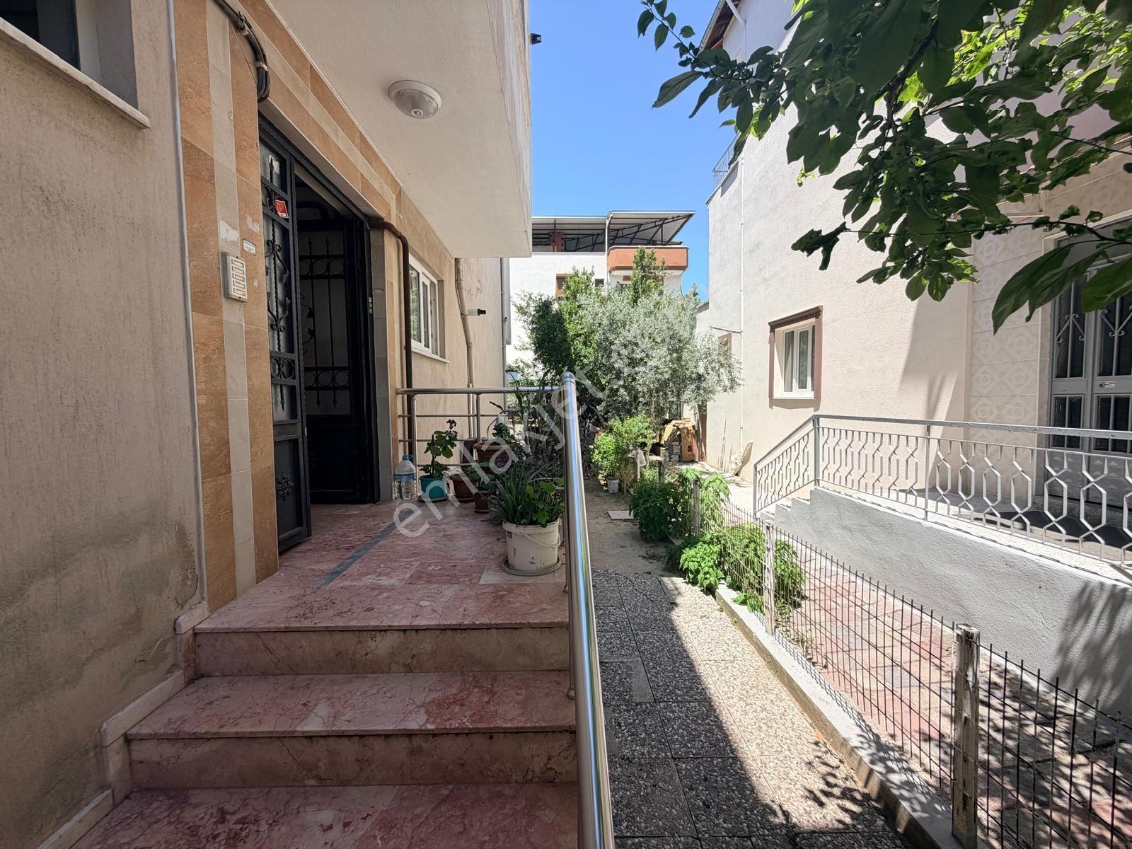 75 Yıl Mahallesi 2+1 90 M2 3 Katlının 3 Katı Özelikli Petek Kombili Balkonlu — fotoğraf 12