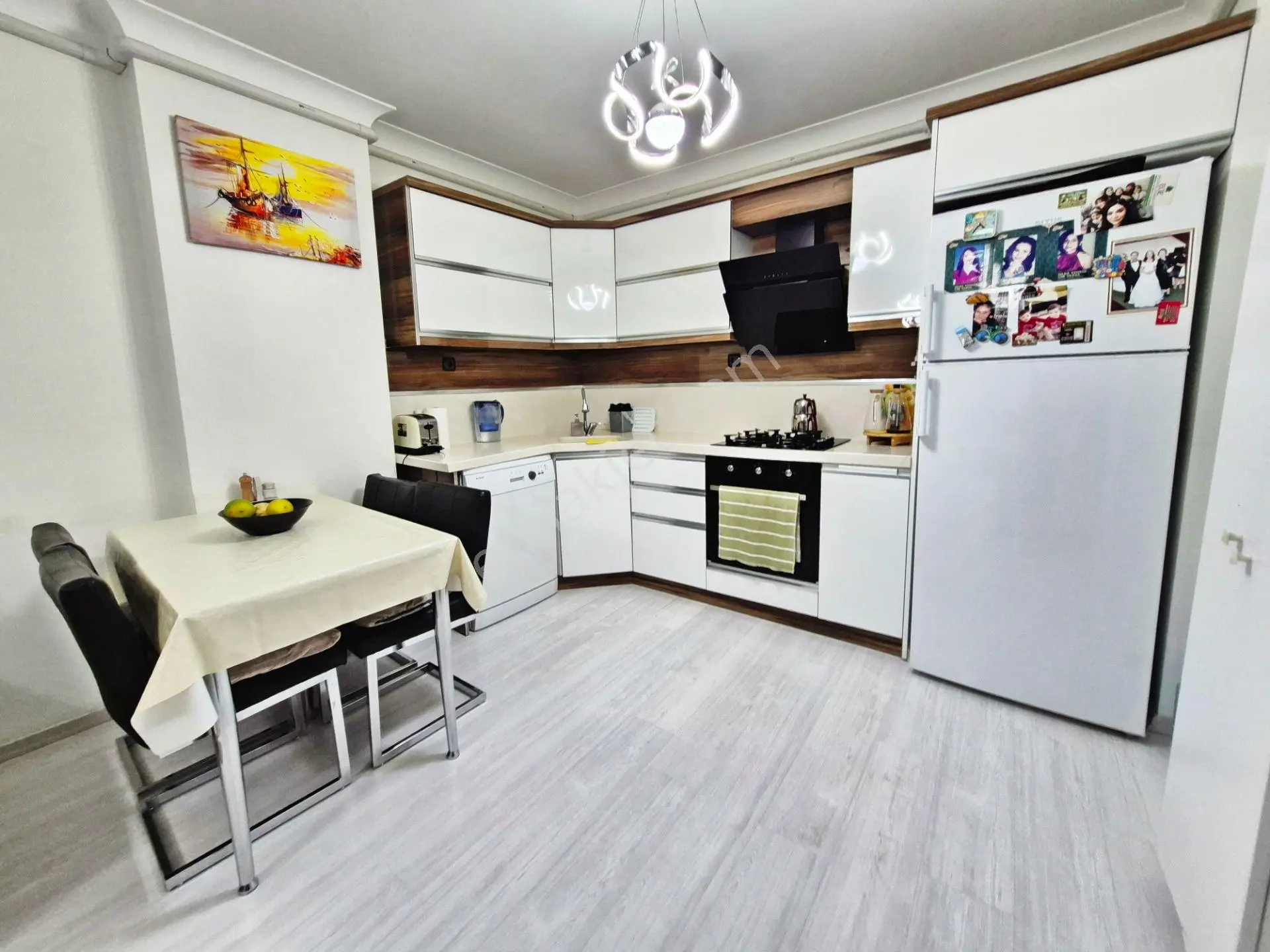 Aktif'ten Akçay'da Satılık Ön Cephe Kapanmaz Manzaralı 6 Yaşında Harika 2+1 Daire — fotoğraf 26