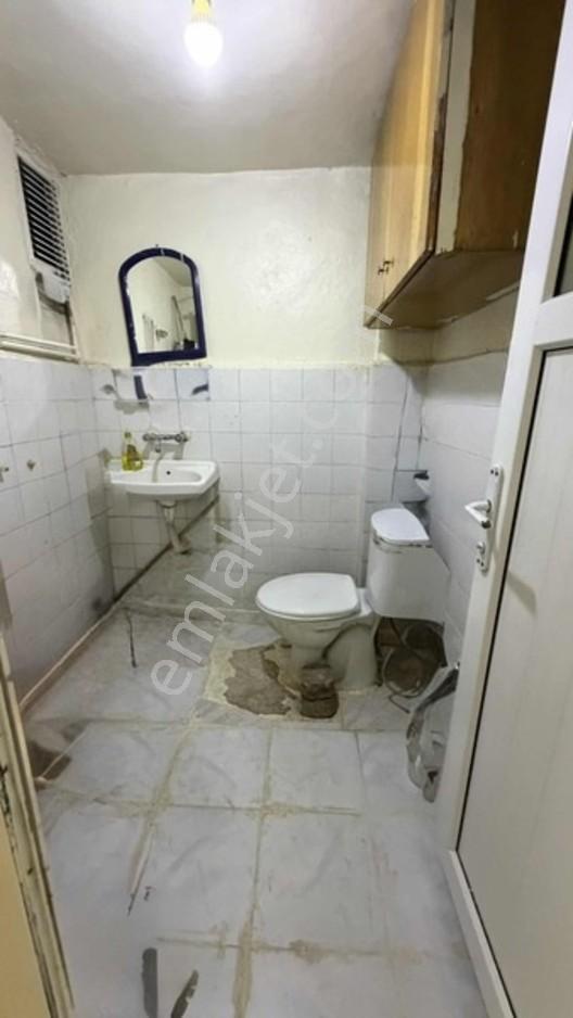 Gazikent Mah Ana Cadde Üzerinde Satılık 1+1 Göbek Kat Daire — fotoğraf 8