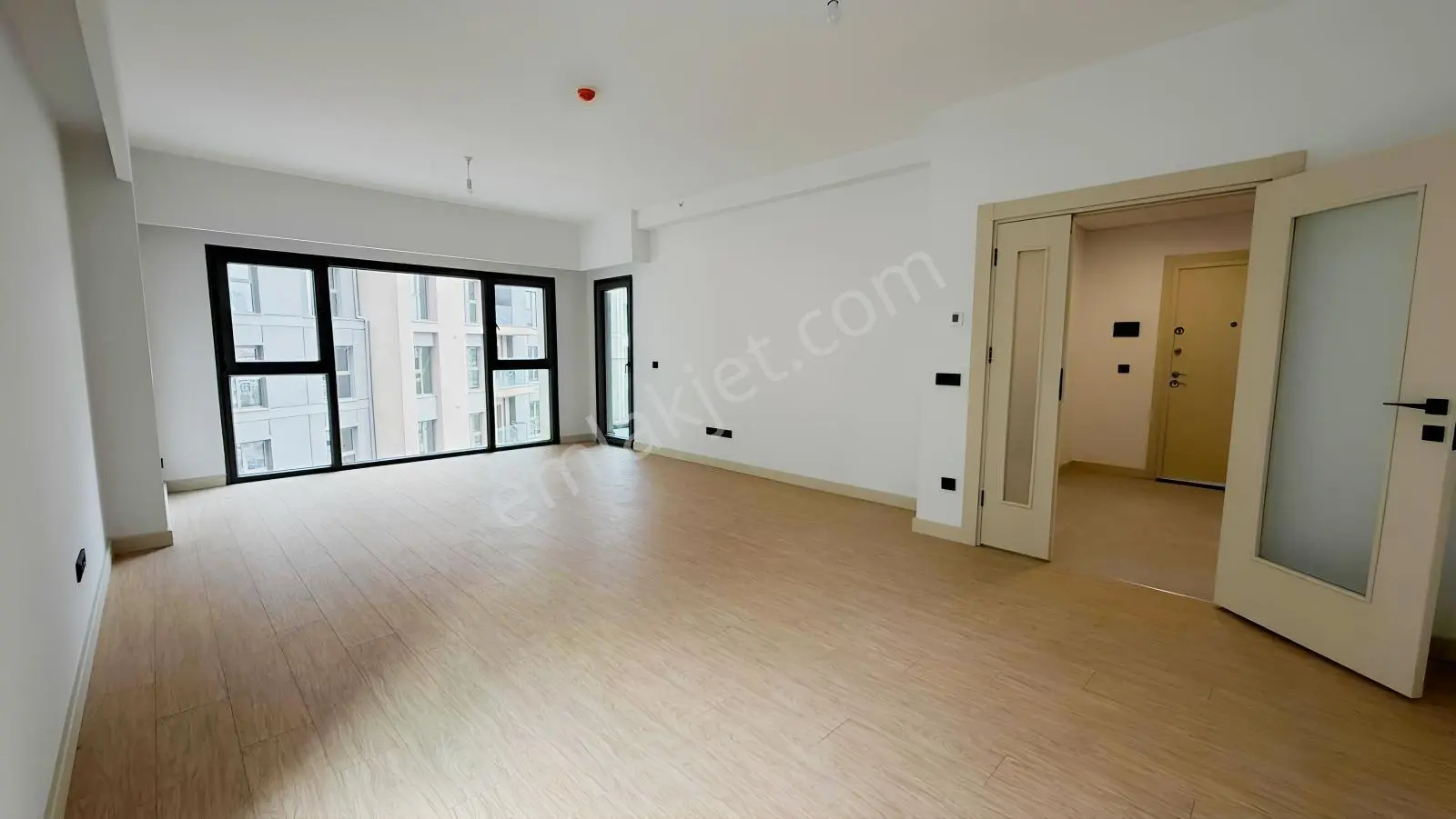 Kadıköy Emlak Konut Büyük Tip Uygunteslim165m2 Satılık 3+1 Daire